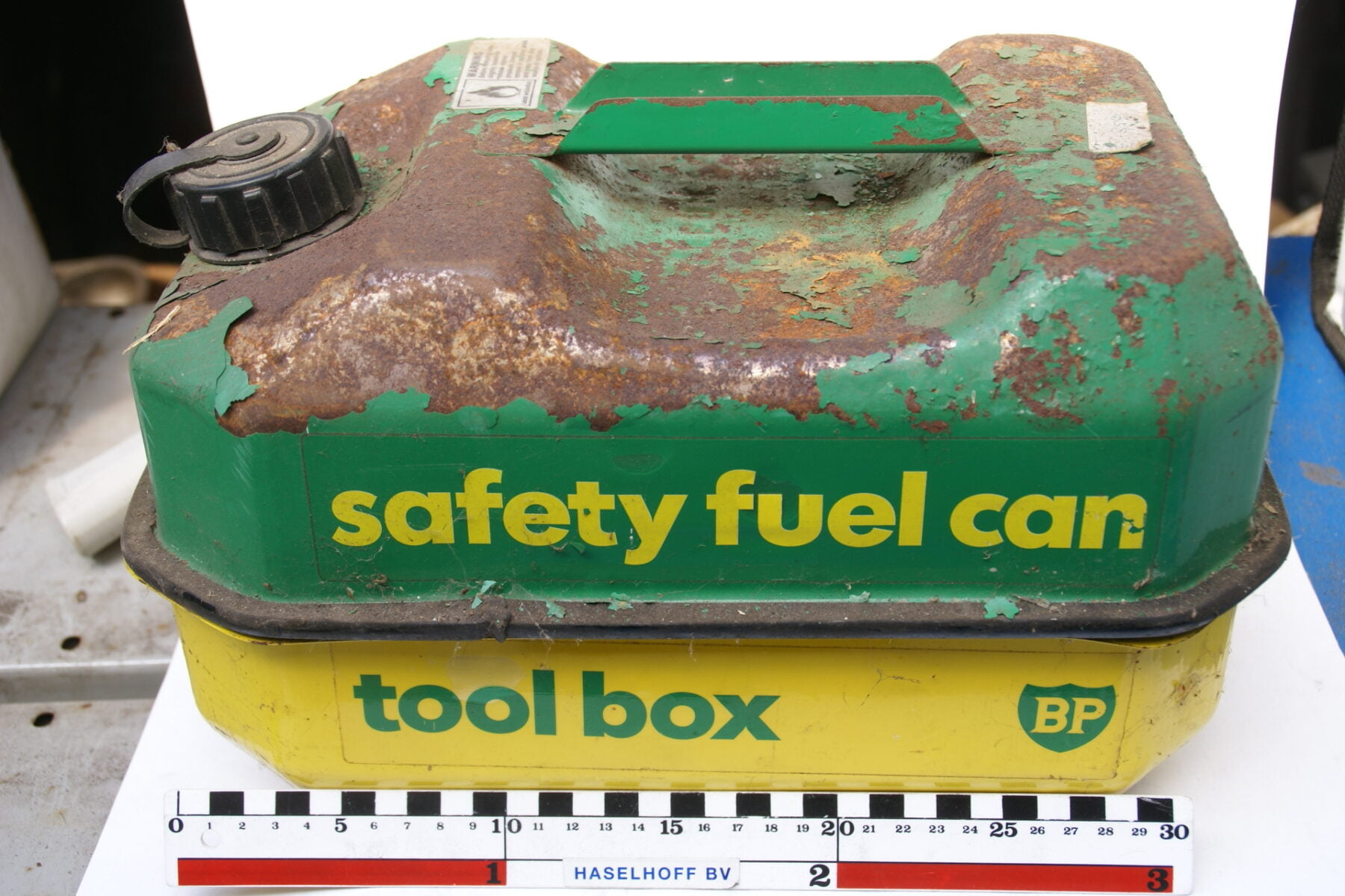 brandstoftank vintage BP met toolbox 160421-4259-0