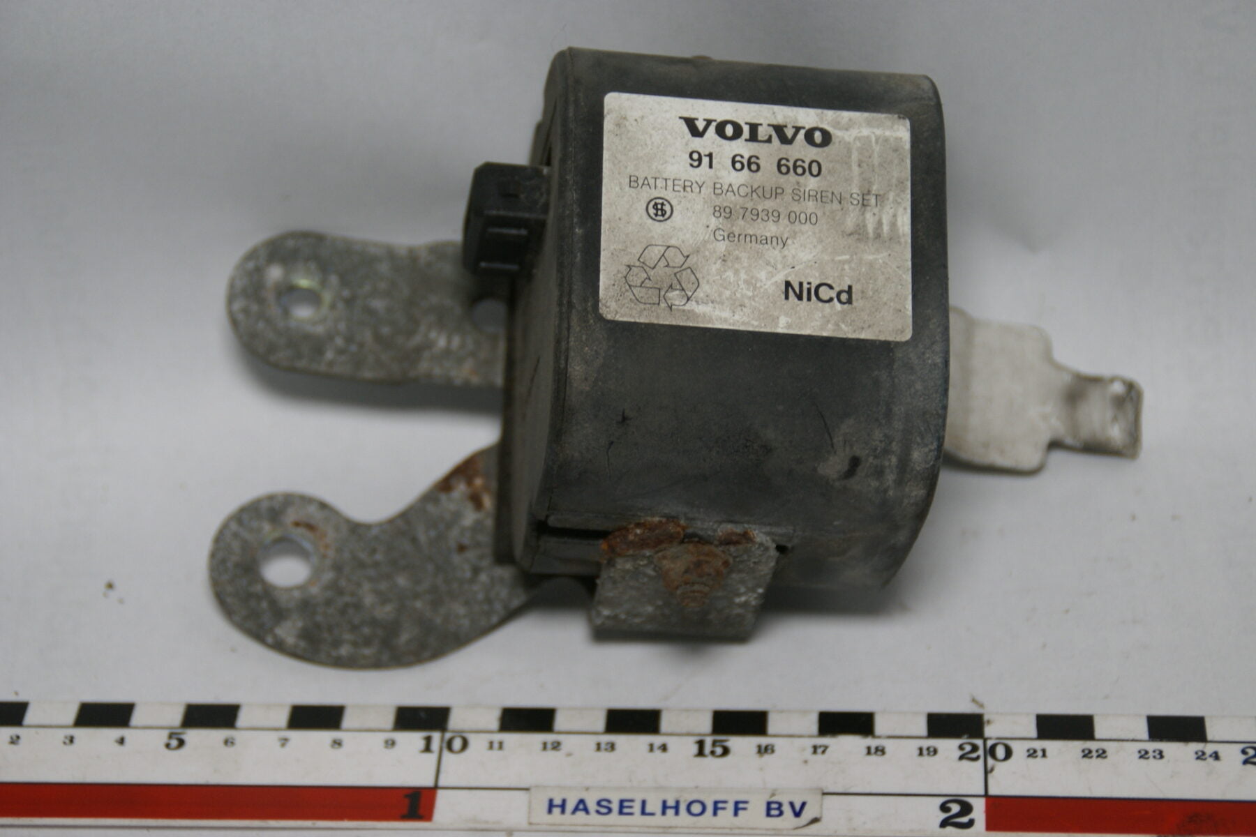 Volvo NiCd battery backup siren set 9166660-0