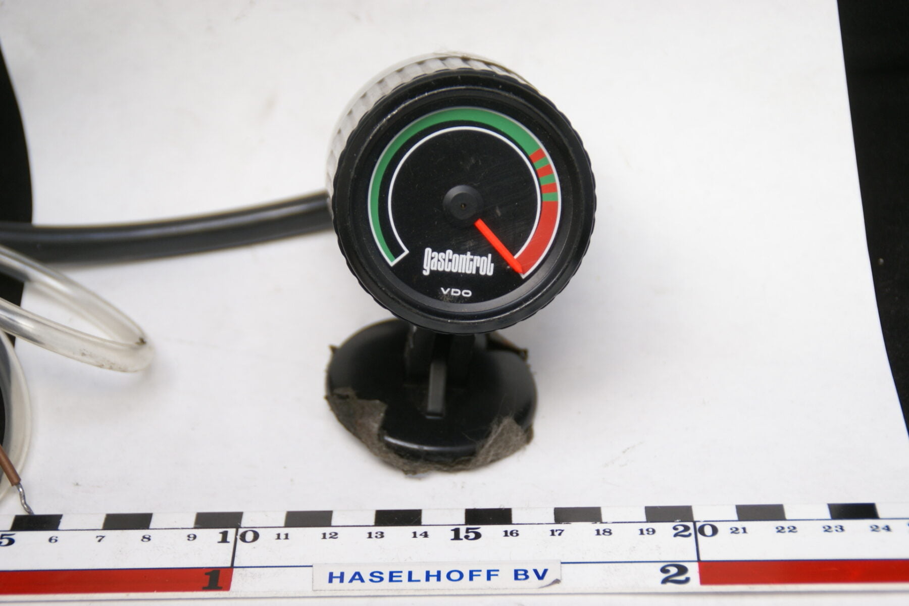 VDO vacuummeter met glas en zwarte rand opbouw 160413-4050-0
