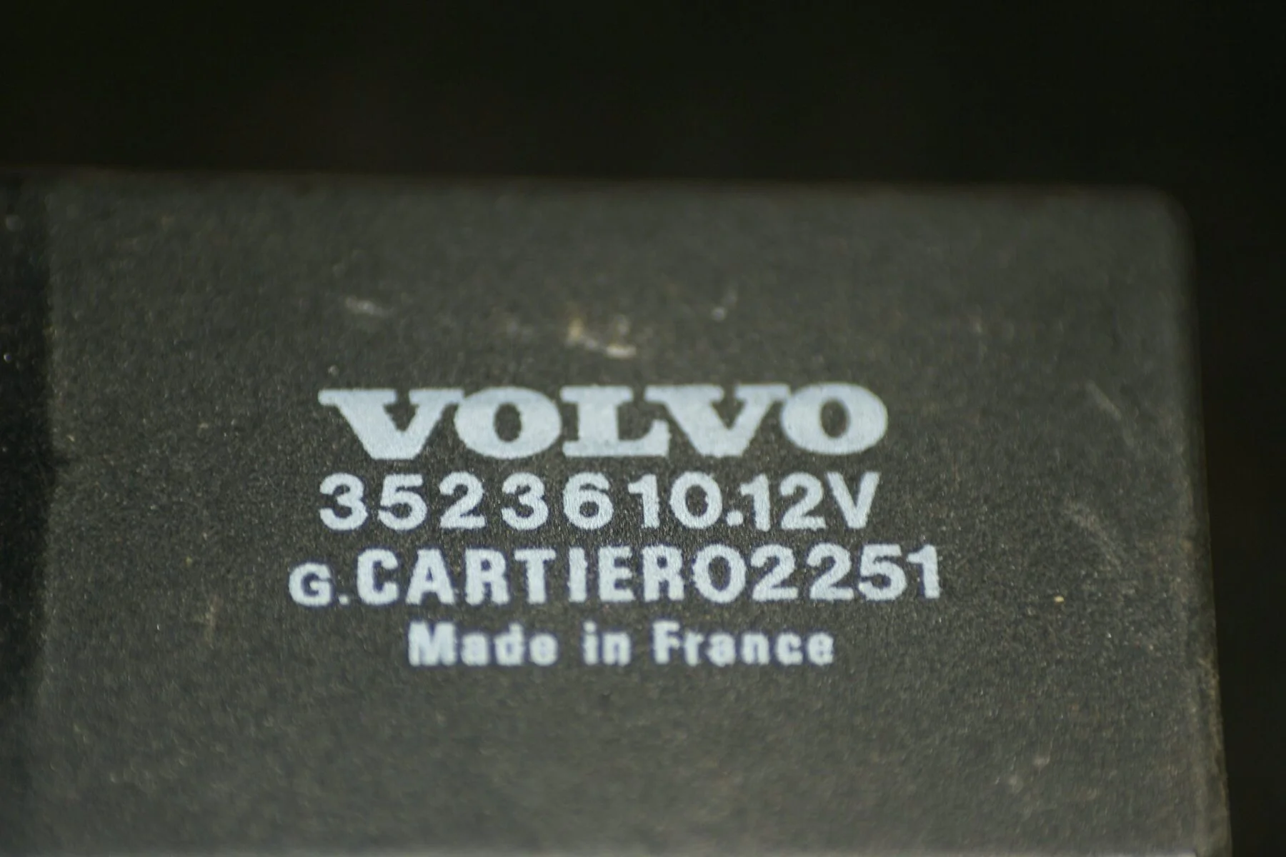 DSC01221 relais Volvo 3523610