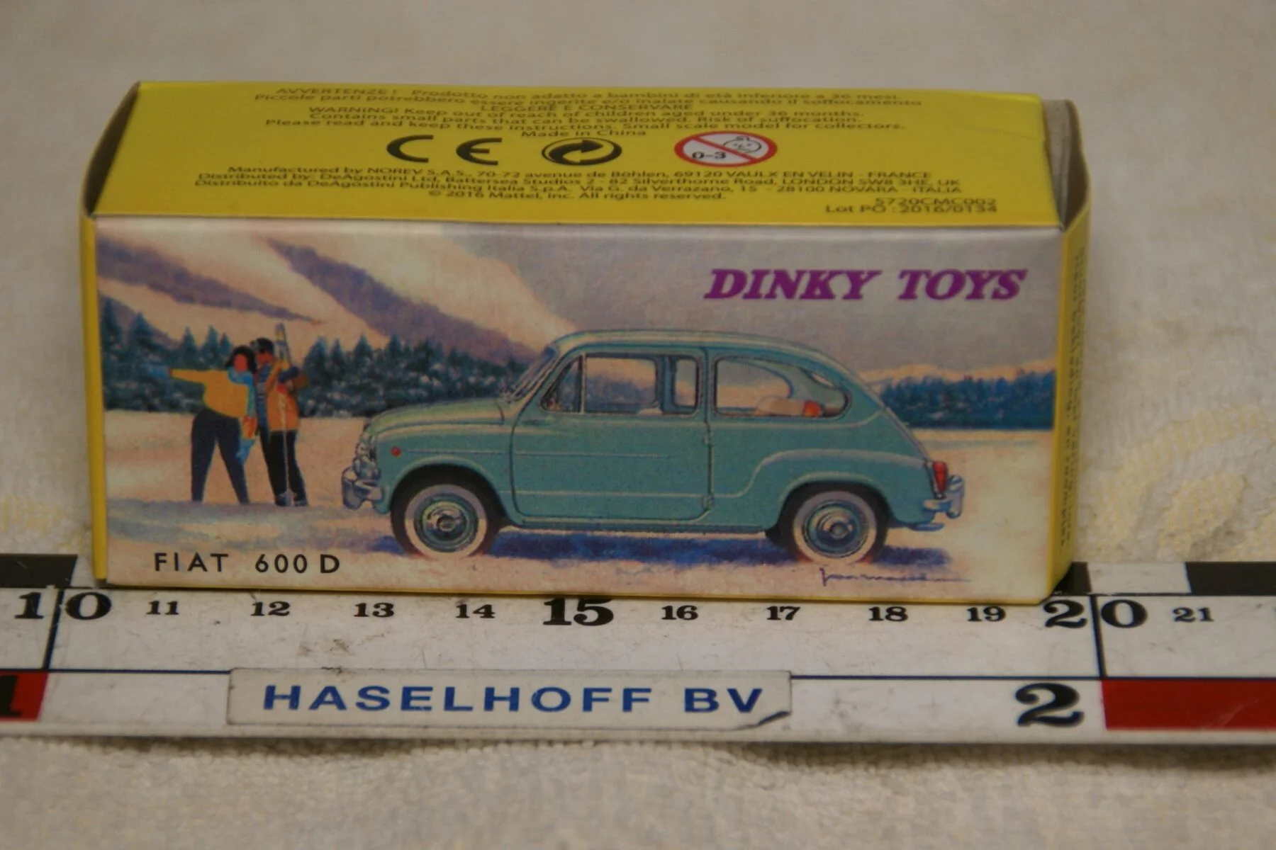 DSC08670 Fiat 600 D beige 1op43 Atlas Dinky Toys mb