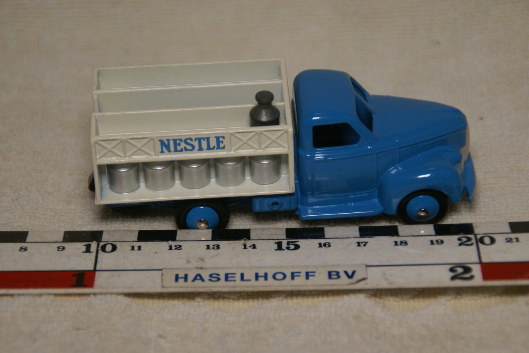 DSC08676 Studebaker melkwagen blauwwit 1op43 Atlas Dinky Toys 4677118 MB