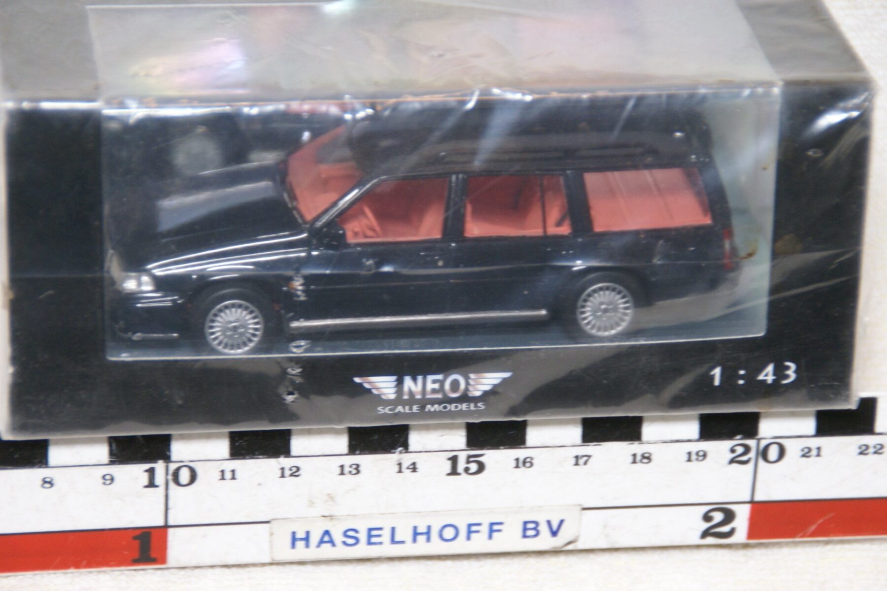 DSC08751 1996 Volvo 965 zwart 1op43 NEO 436182 MB