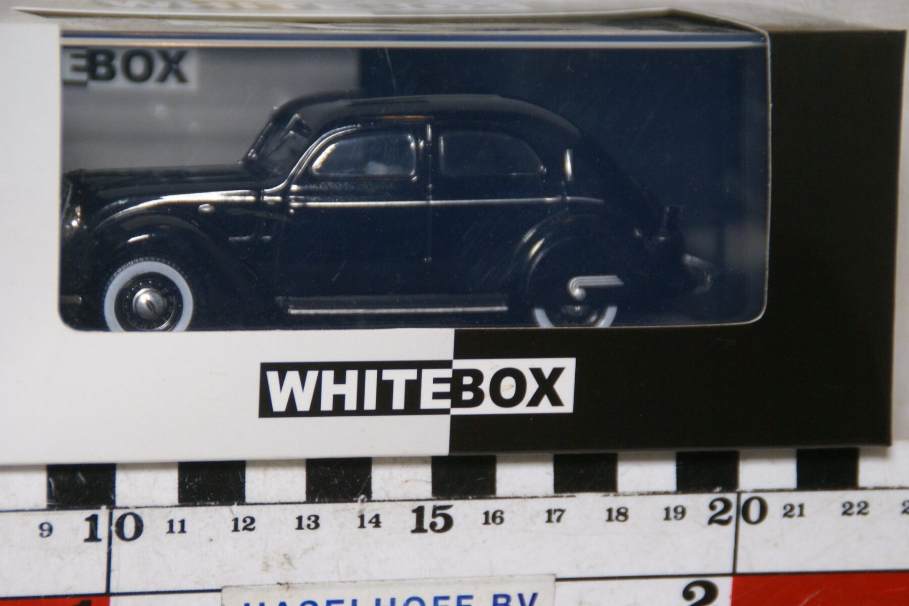 DSC08773 1936 Volvo PV36 Carioca zwart 1op43 Whitebox 201264 MB