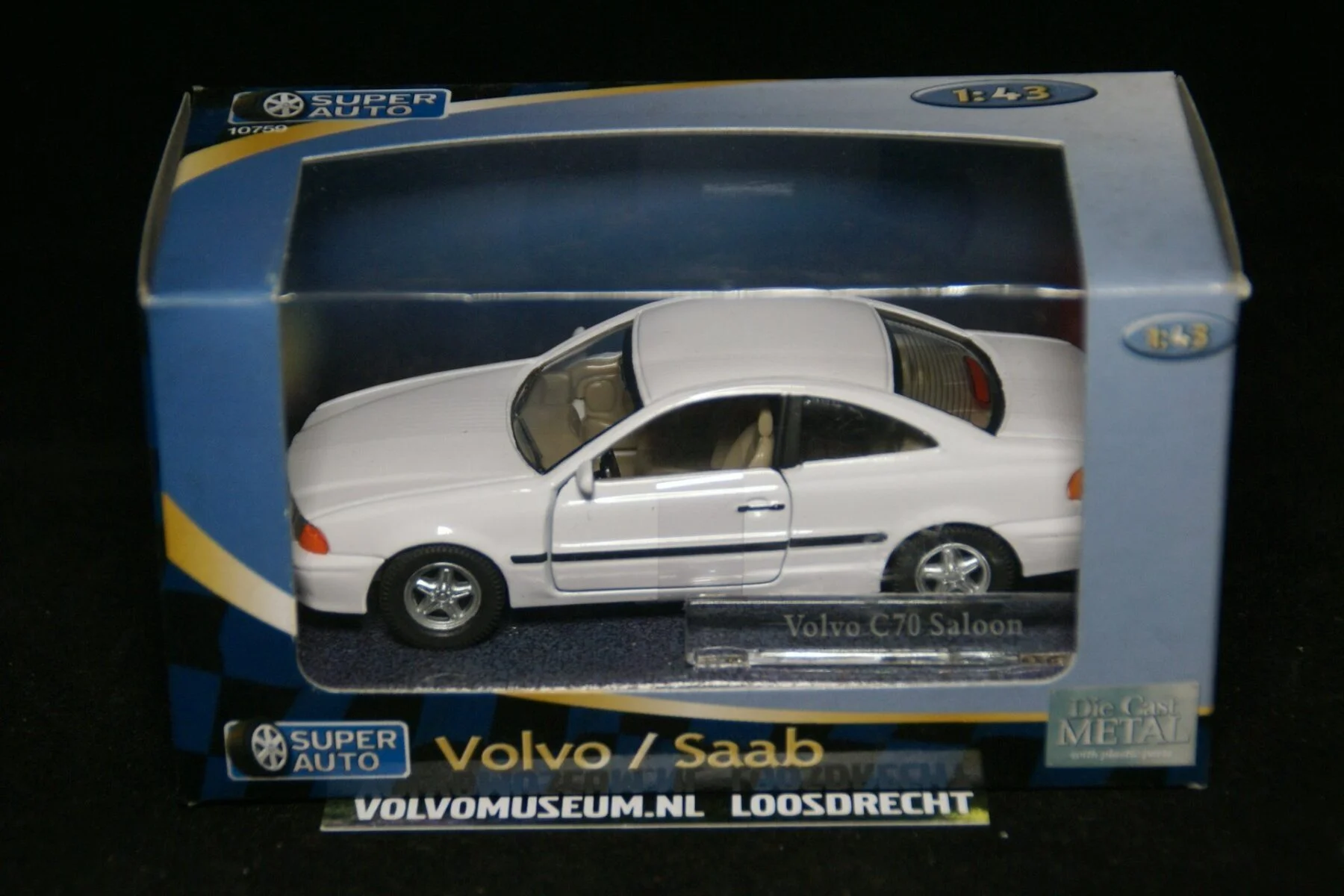 DSC02370 miniatuur Volvo C70 coupe wit 1op43 Superauto MB