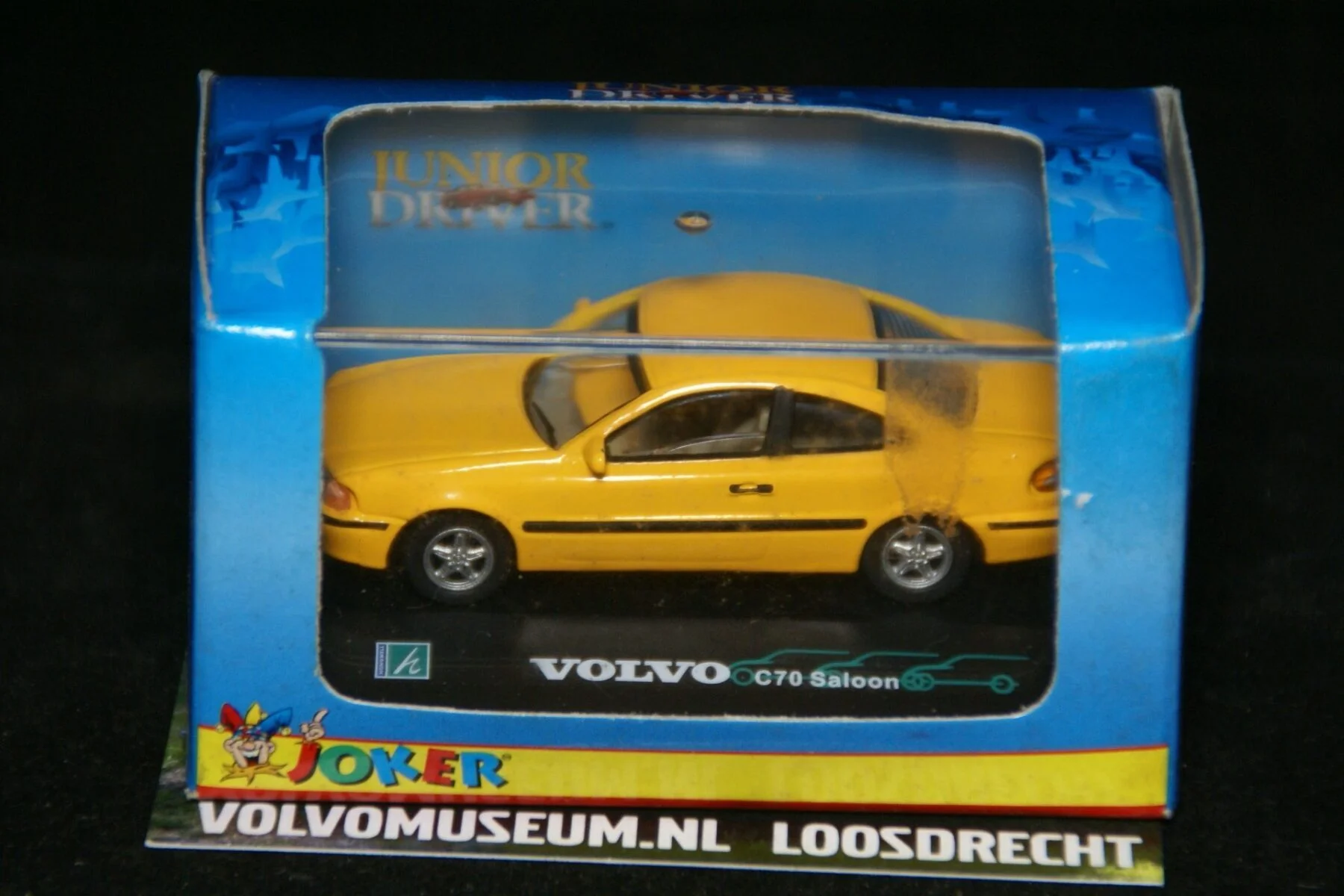 DSC02377 miniatuur Volvo C70 coupe geel ca 1op75 Brio MB