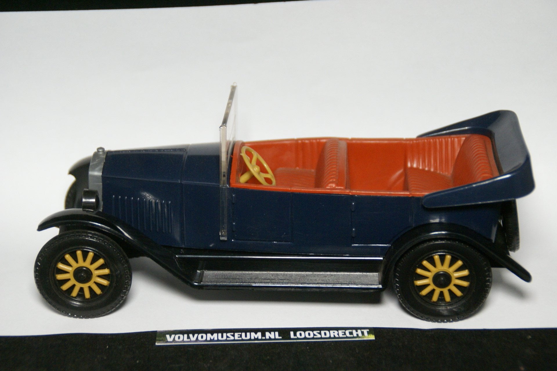 DSC02416 miniatuur Volvo OV4 Jakob blauw oranje ca 1op18 Stahlberg Mint
