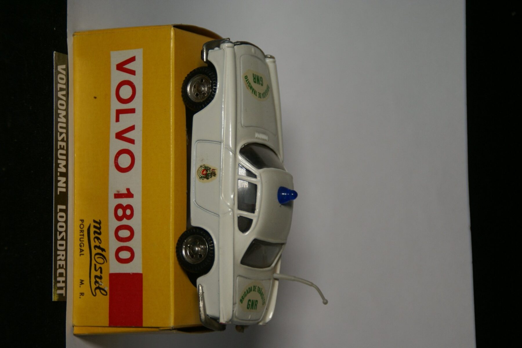 DSC02507 miniatuur Volvo 1800 politie wit ca 1op43 Metosul 70er jaren MB