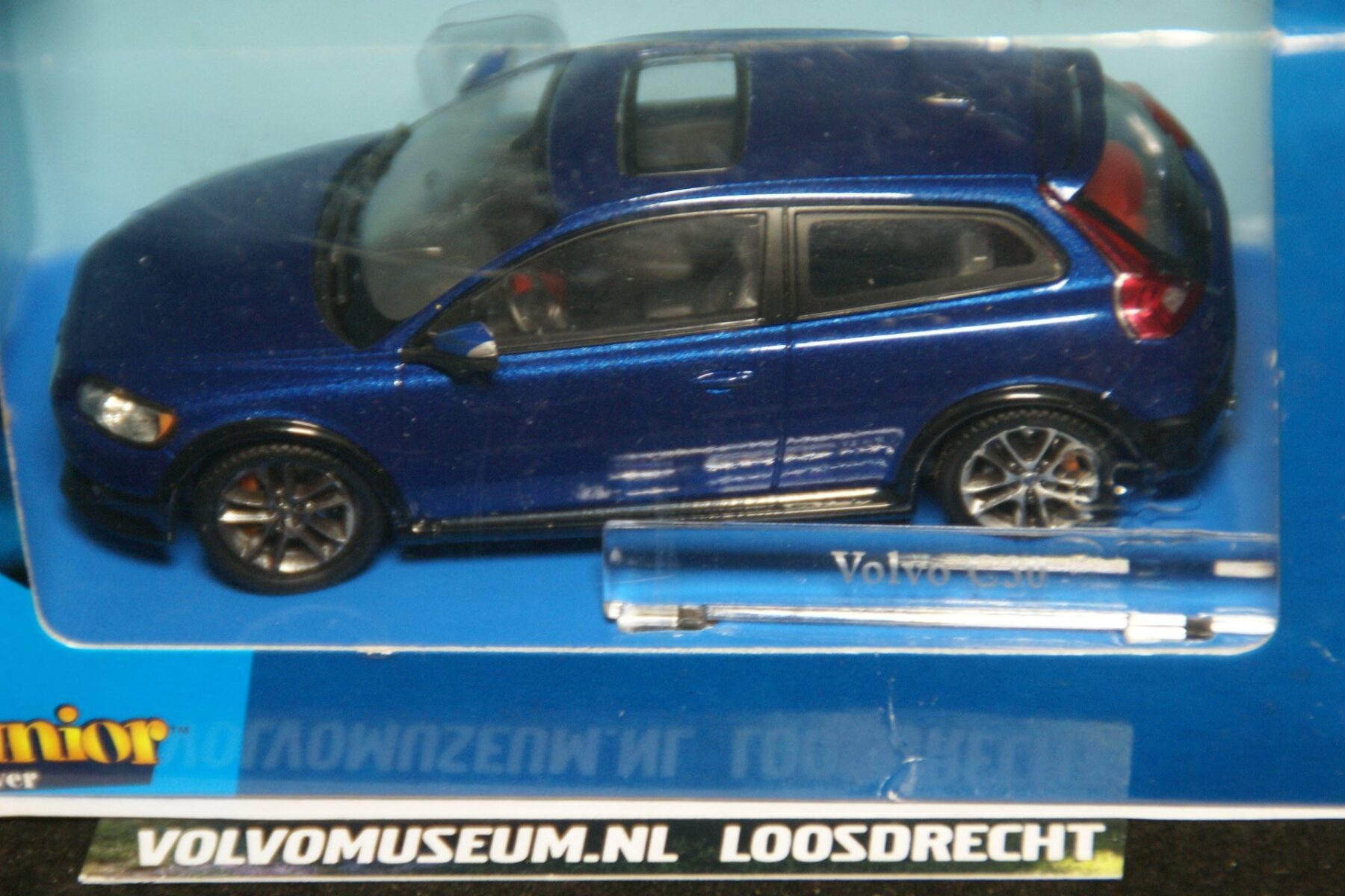 DSC02566 miniatuur Volvo C30 blauwmet 1op43 Brio 078144 MB