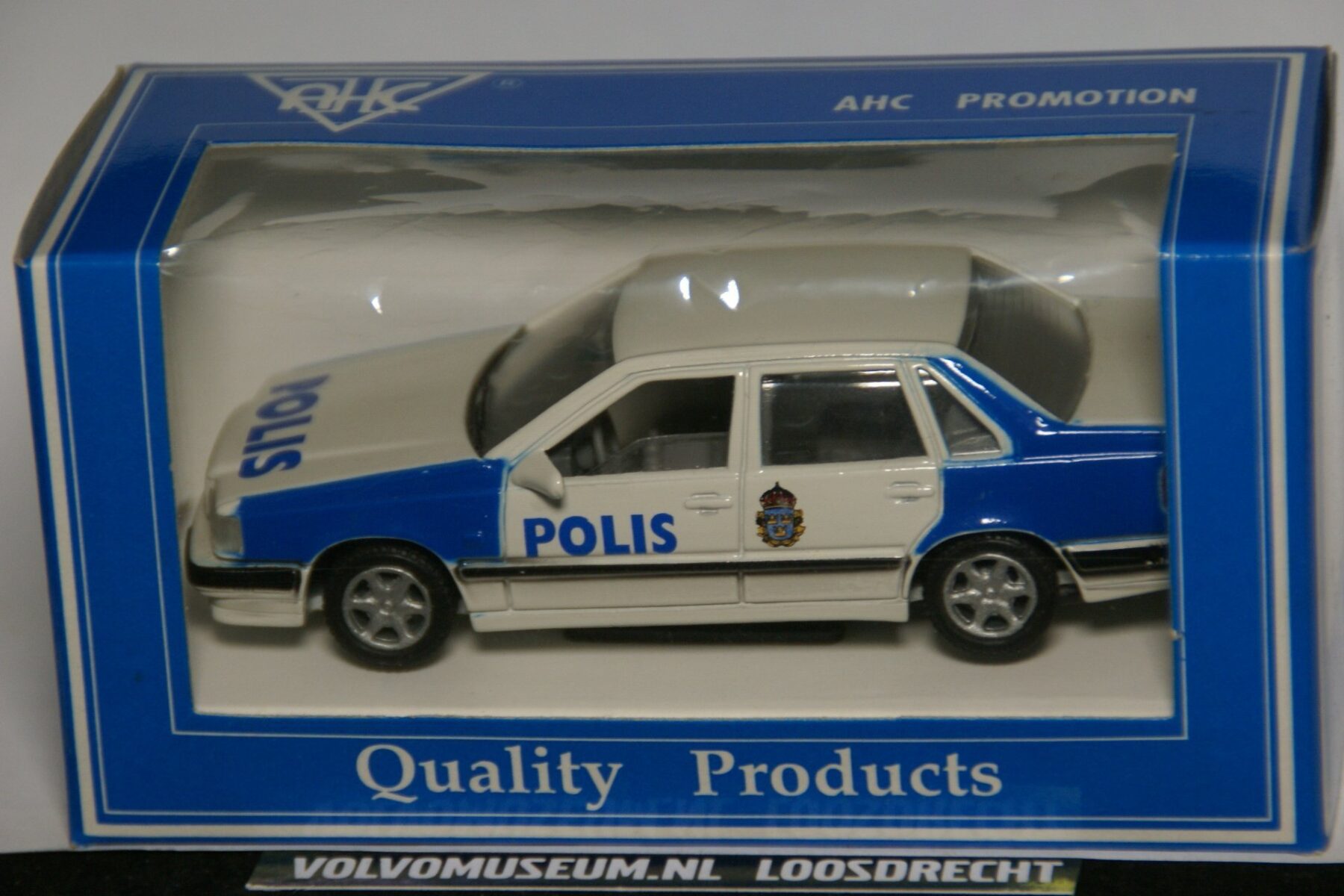 DSC02598 miniatuur Volvo 850 854 polis 1op43 AHC MB