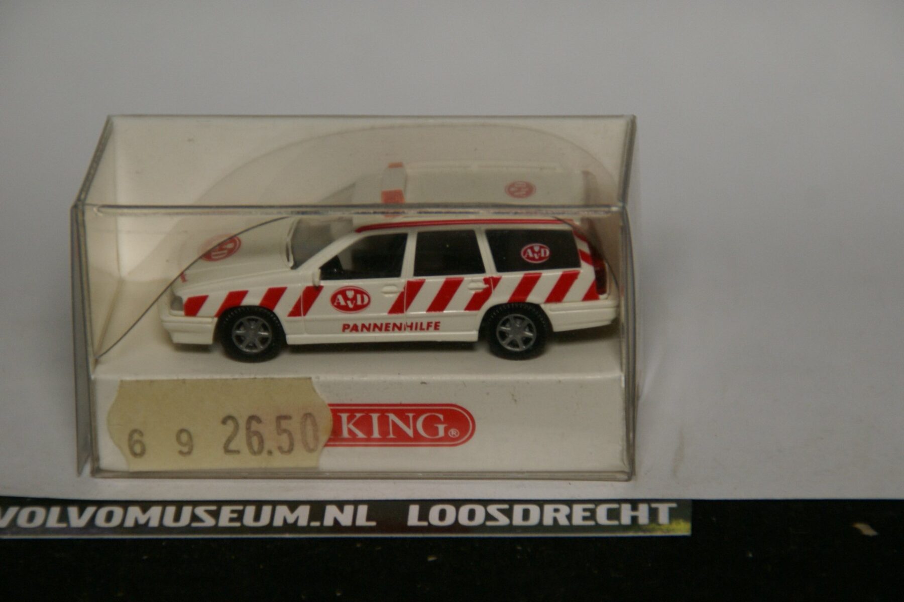 DSC02619 miniatuur Volvo 850 855 Pannenhilfe wit rood 1op87 Viking 078054 MB