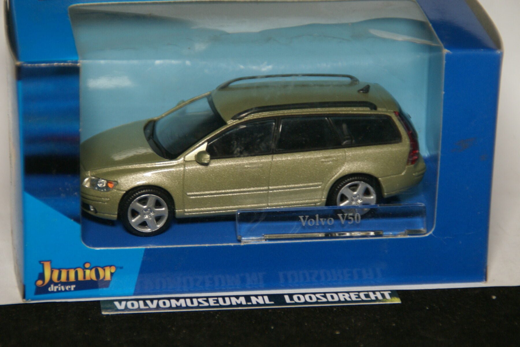 DSC02657 miniatuur Volvo V50 groenmet 1op43 Brio 027241 MB