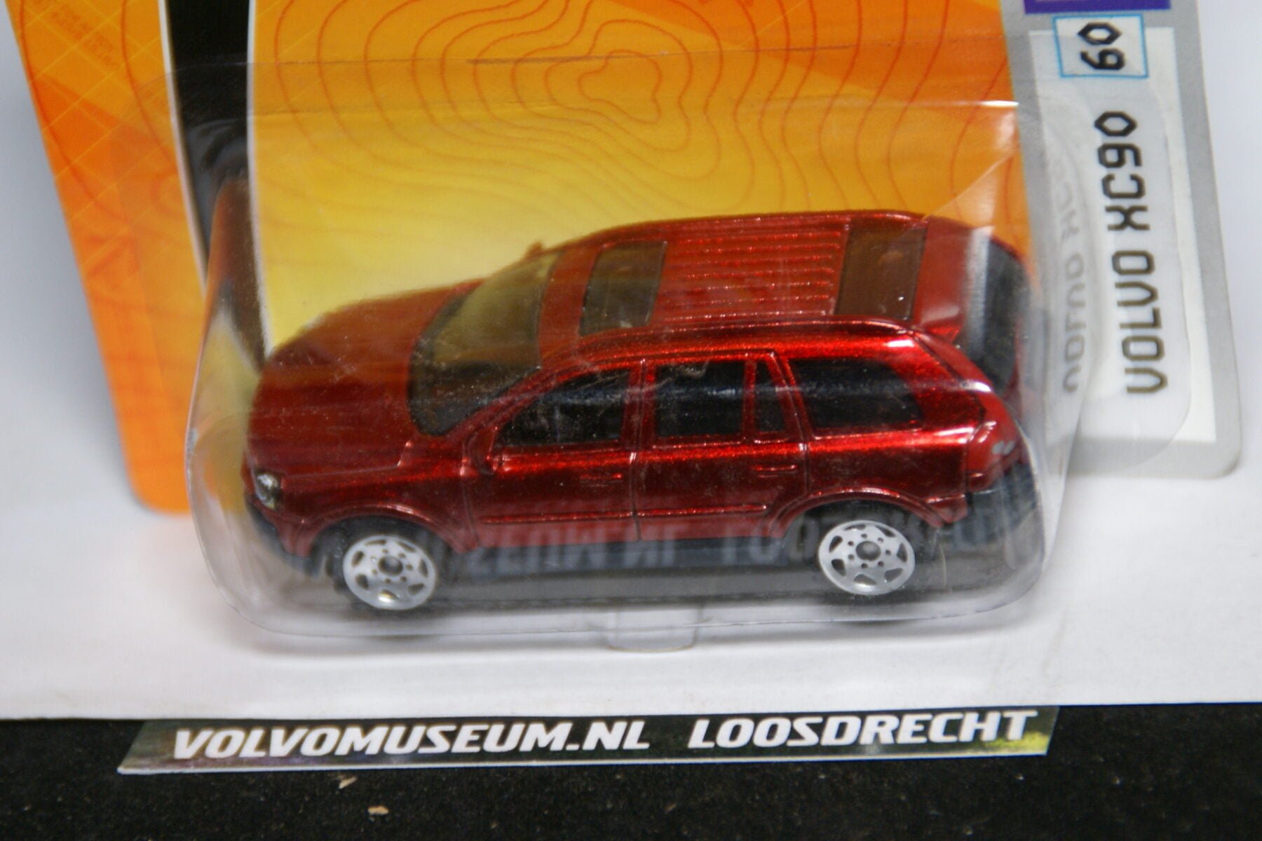 DSC02755 miniatuur Volvo XC90 roodmet ca 1op70 Matchbox 08626 MB