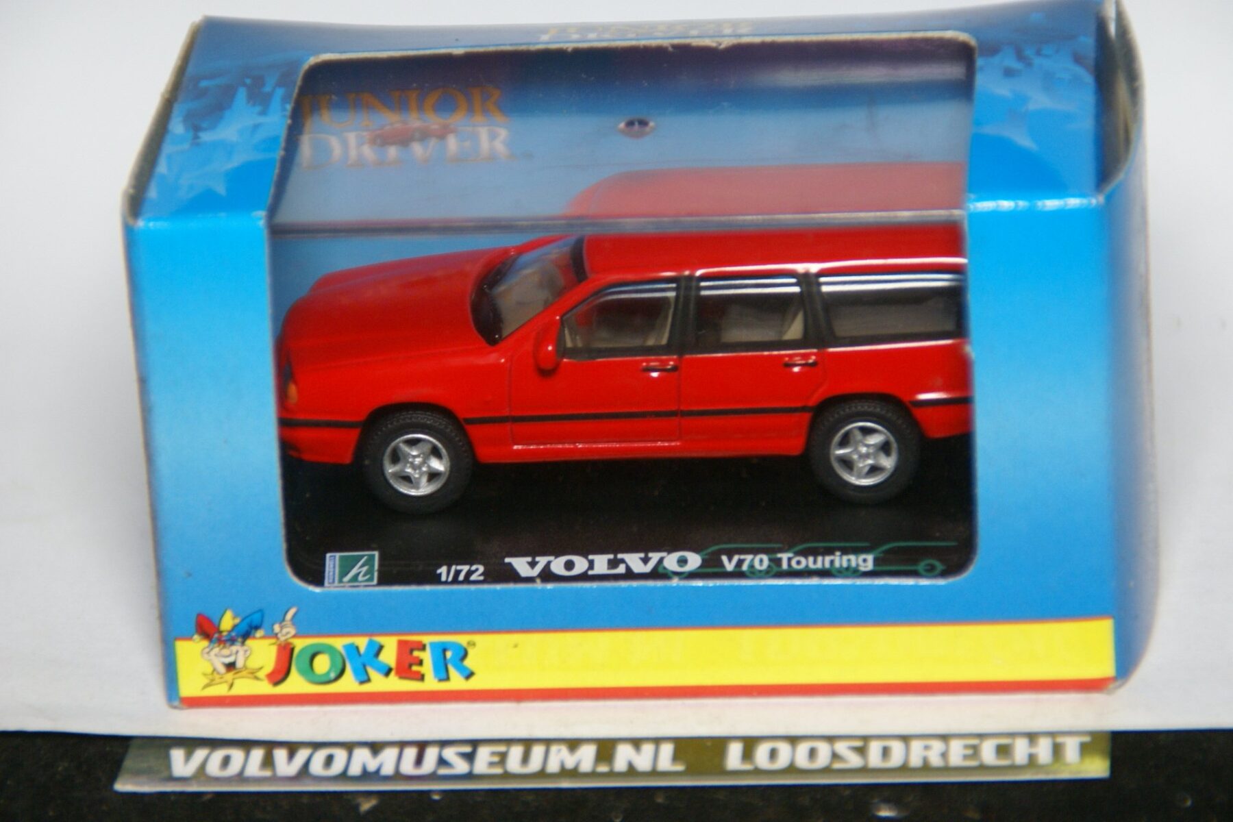 DSC02819 miniatuur Volvo V70 rood 1op72 Brio 181345 MB