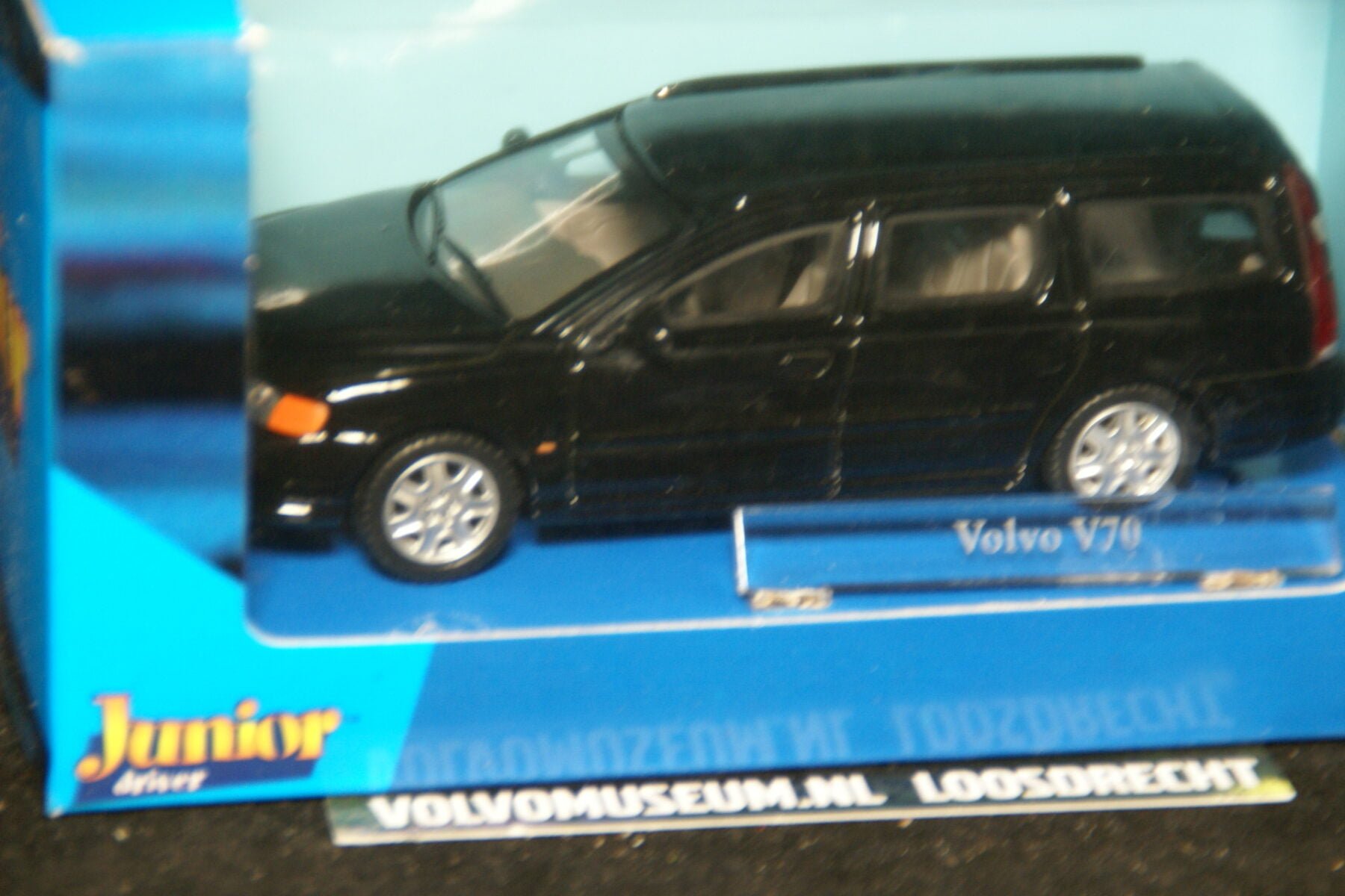 DSC02873 miniatuur Volvo V70 zwart 1op43 Brio 250090 MB