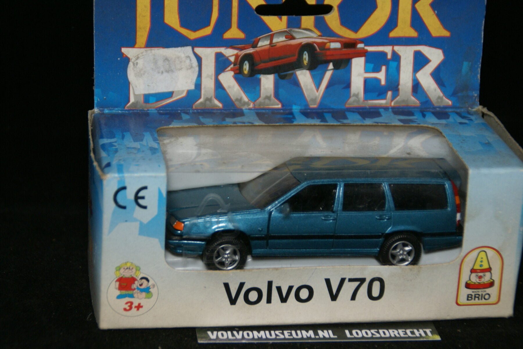 DSC02882 miniatuur Volvo V70 blauwmet 1op43 Brio 180133 MB
