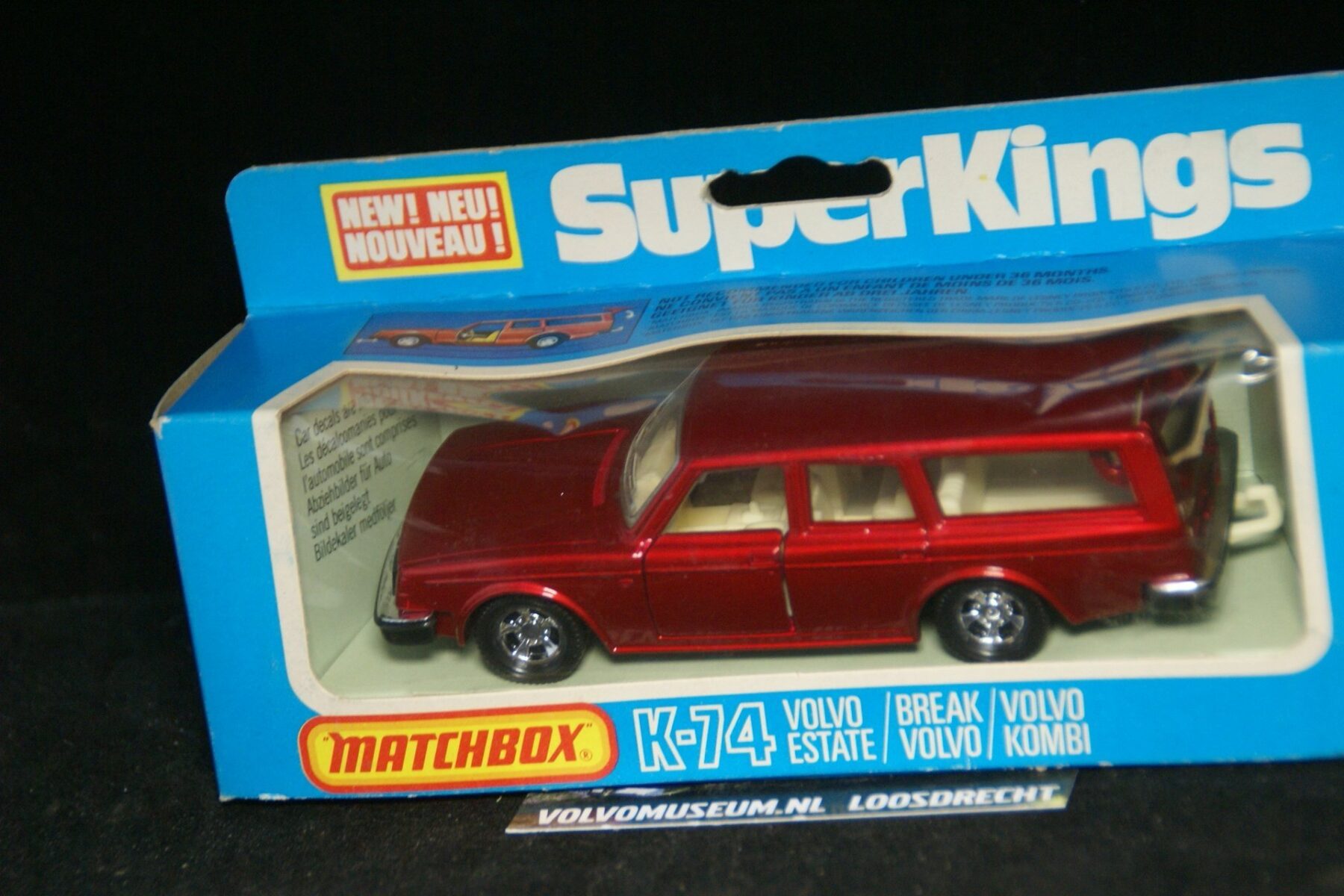DSC03087 miniatuur Volvo 245 rood ca 1op40 Matchbox K-74 MB