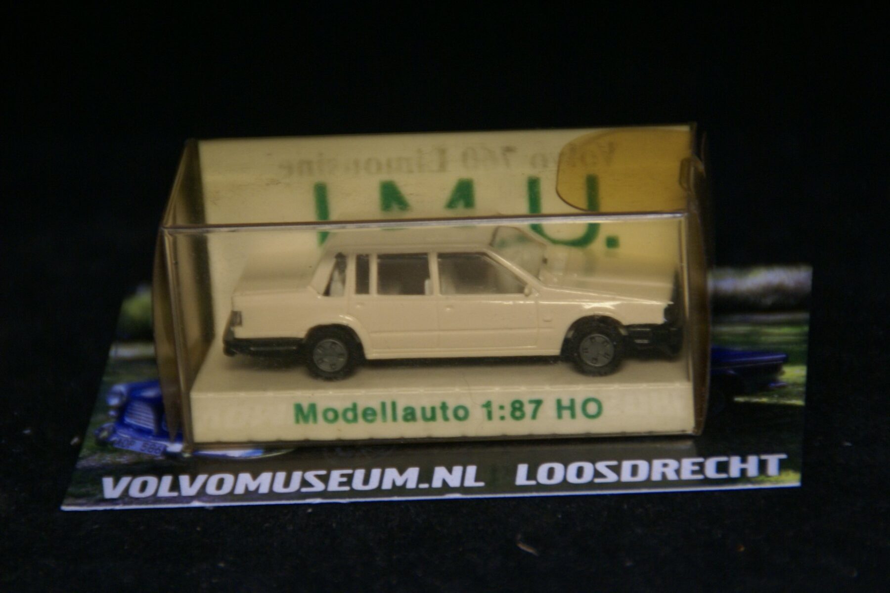 DSC03109miniatuur Volvo 764 beige 1op87 IMU MB