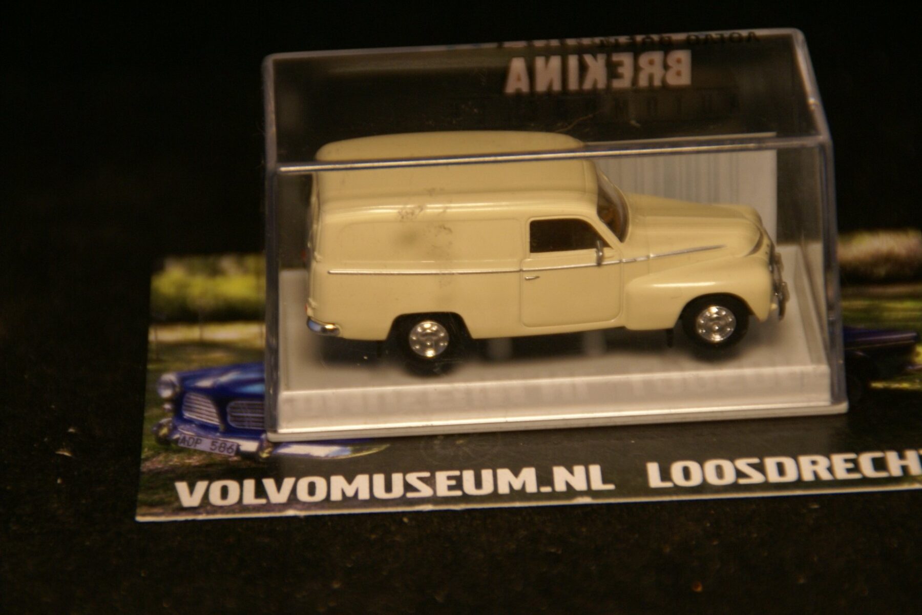 DSC03143 miniatuur Volvo 210 Duett van wit 1op87 Brekina 29300 MB
