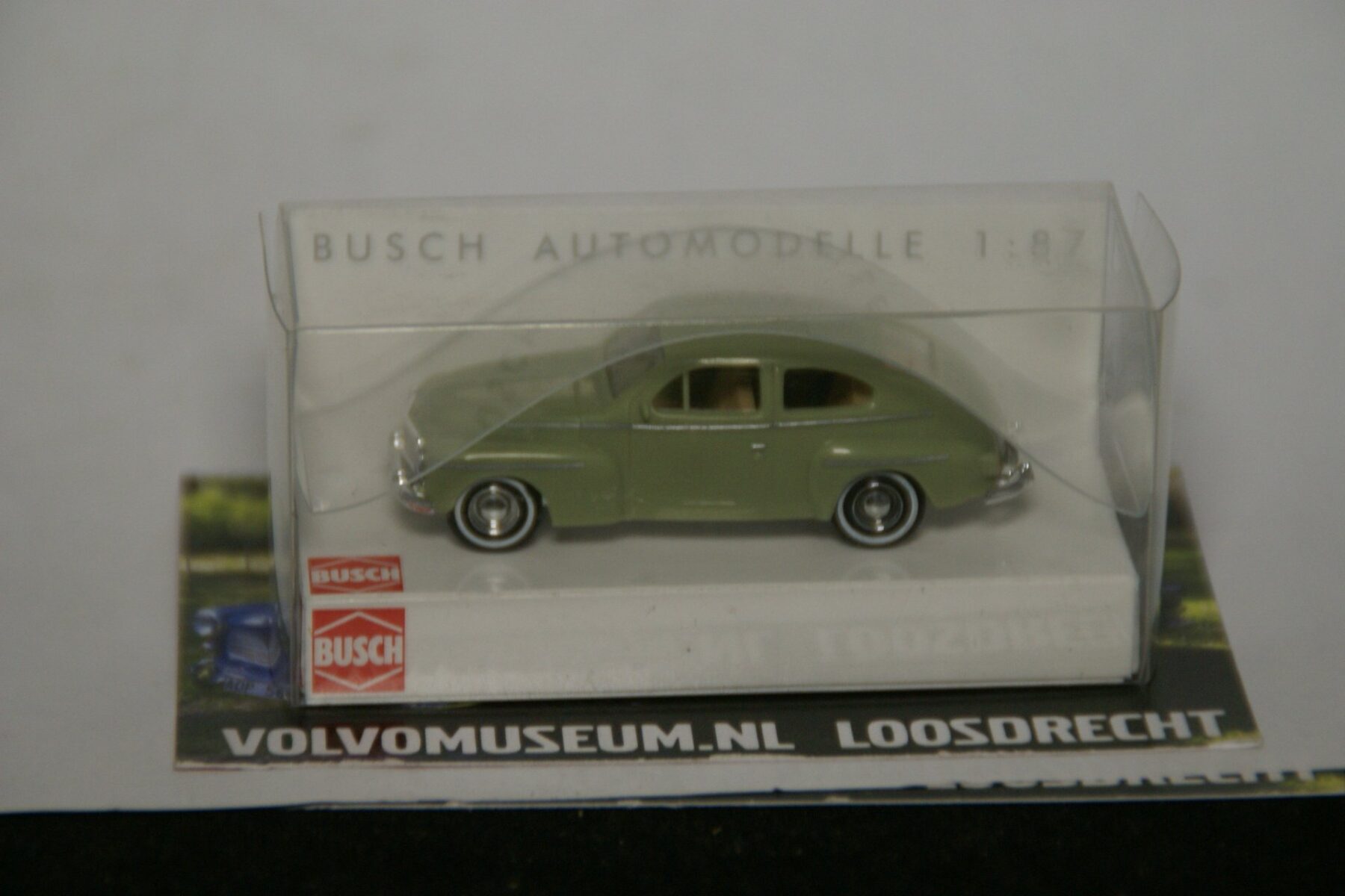 DSC03170 miniatuur Volvo 544 groen 1op87 Busch 43906 MB