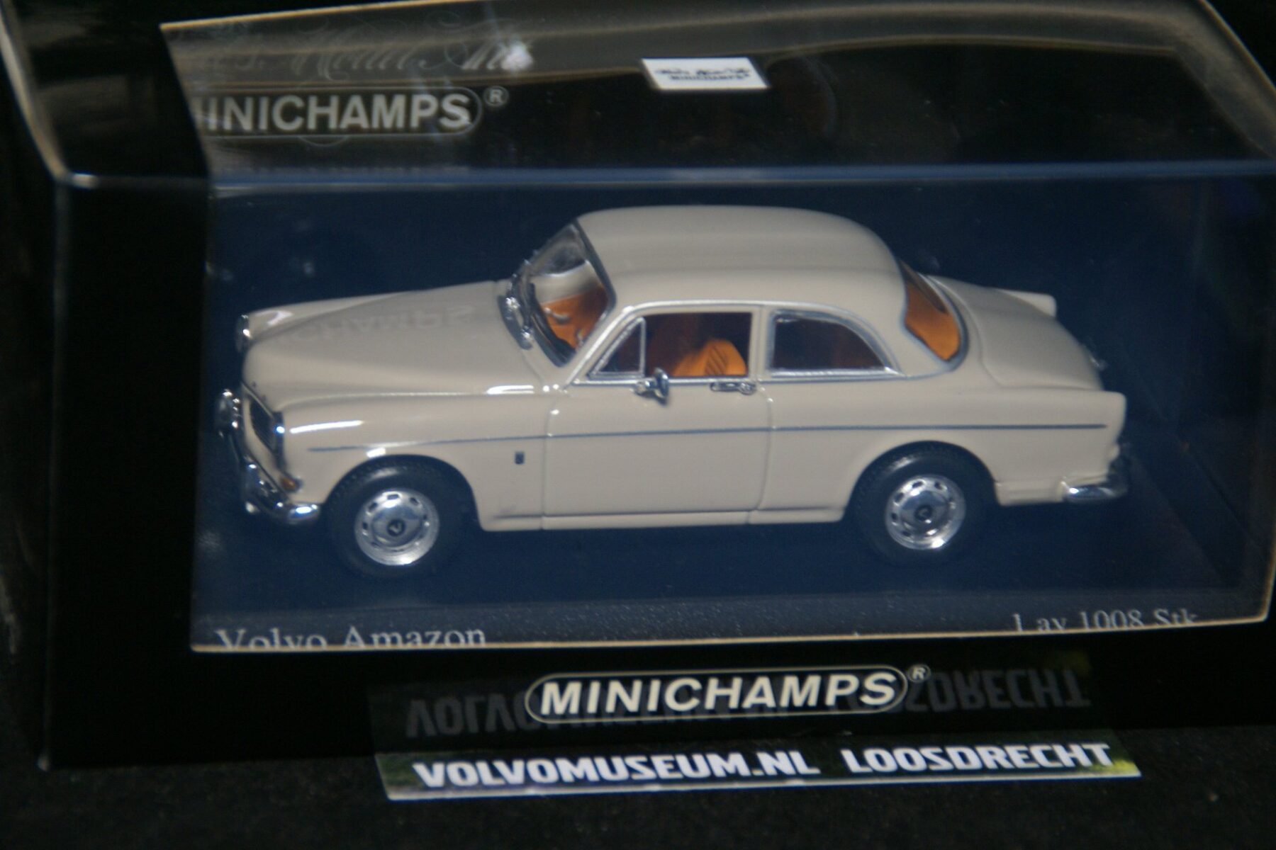 DSC03242 miniatuur 1966 Volvo Amazon 130 beige 1op43 Minichamps 171006 1 van 1008 MB