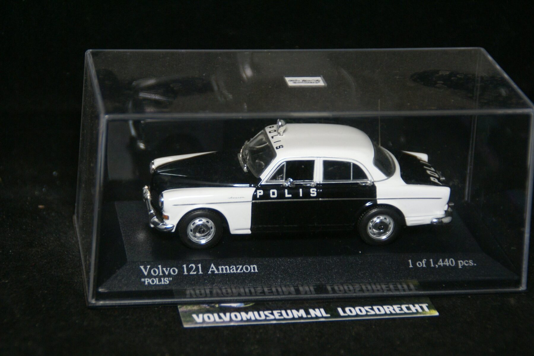 DSC03263 miniatuur 1966 Volvo Amazon 120 polis 1op43 Minichamps 1 van 1440 MB