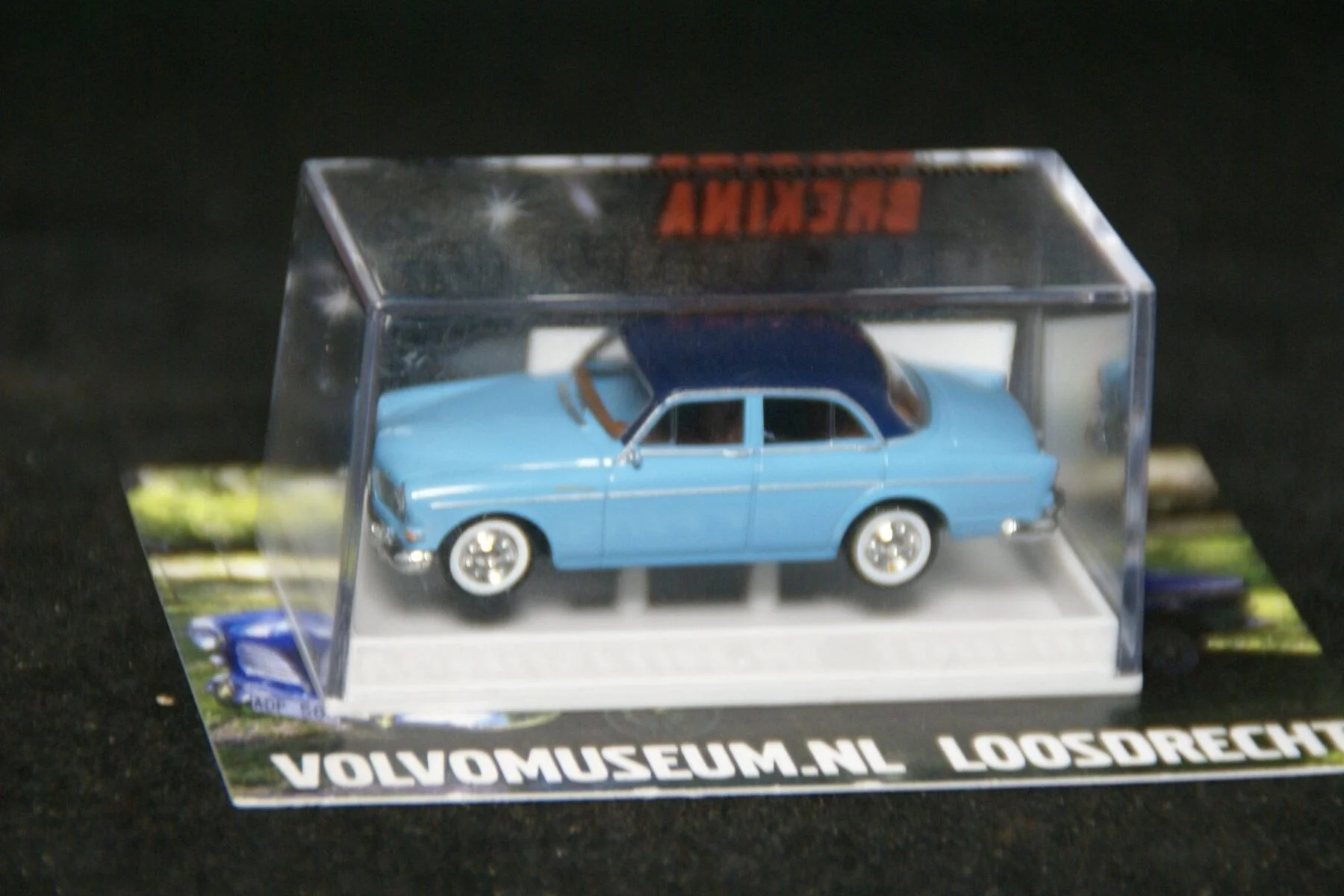 DSC03285 miniatuur Volvo Amazon 120 blauw donkerblauw 1op87 Brekina MB