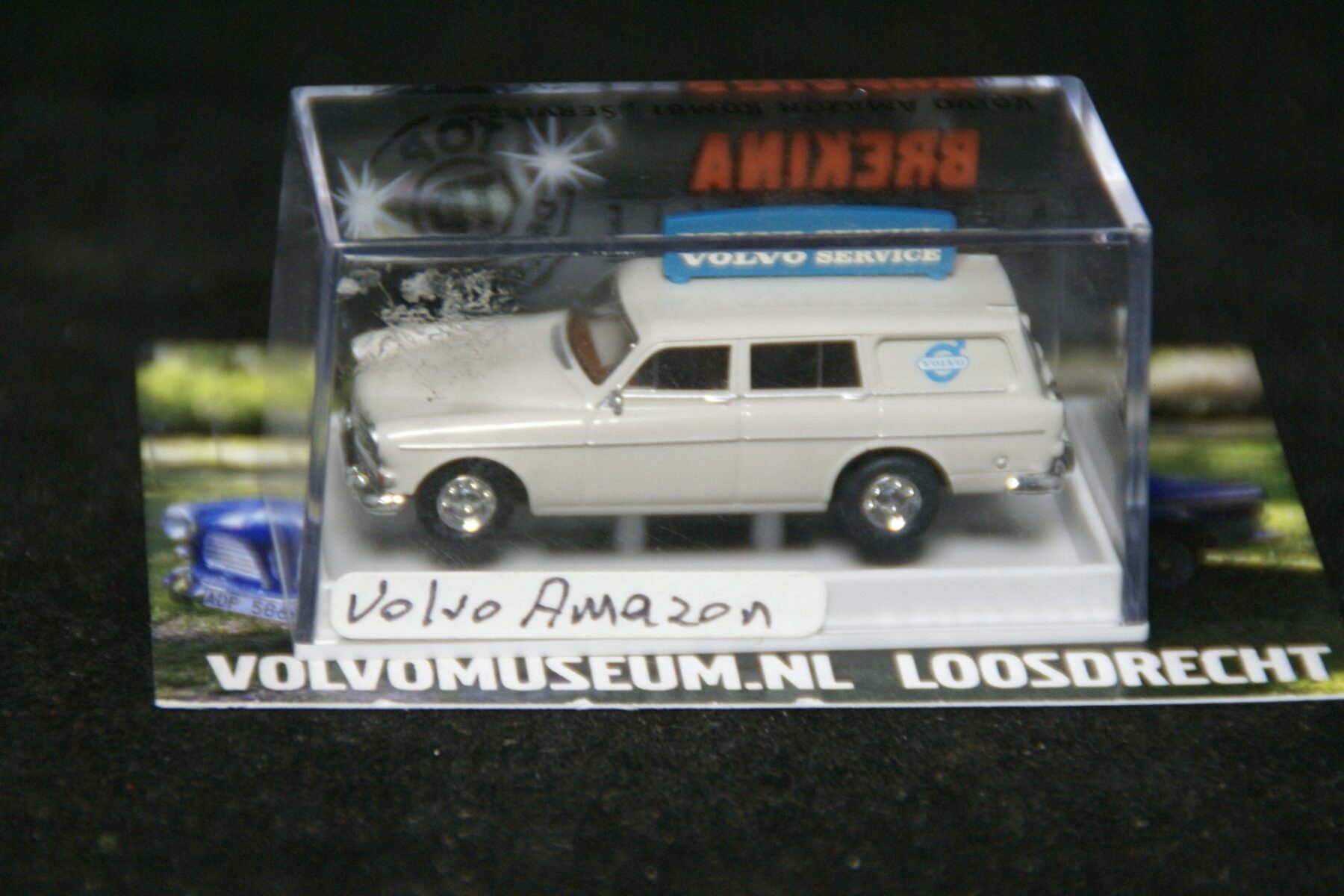 DSC03292 miniatuur Volvo Amazon combi 220 service wit 1op87 Brekina 29252 MB