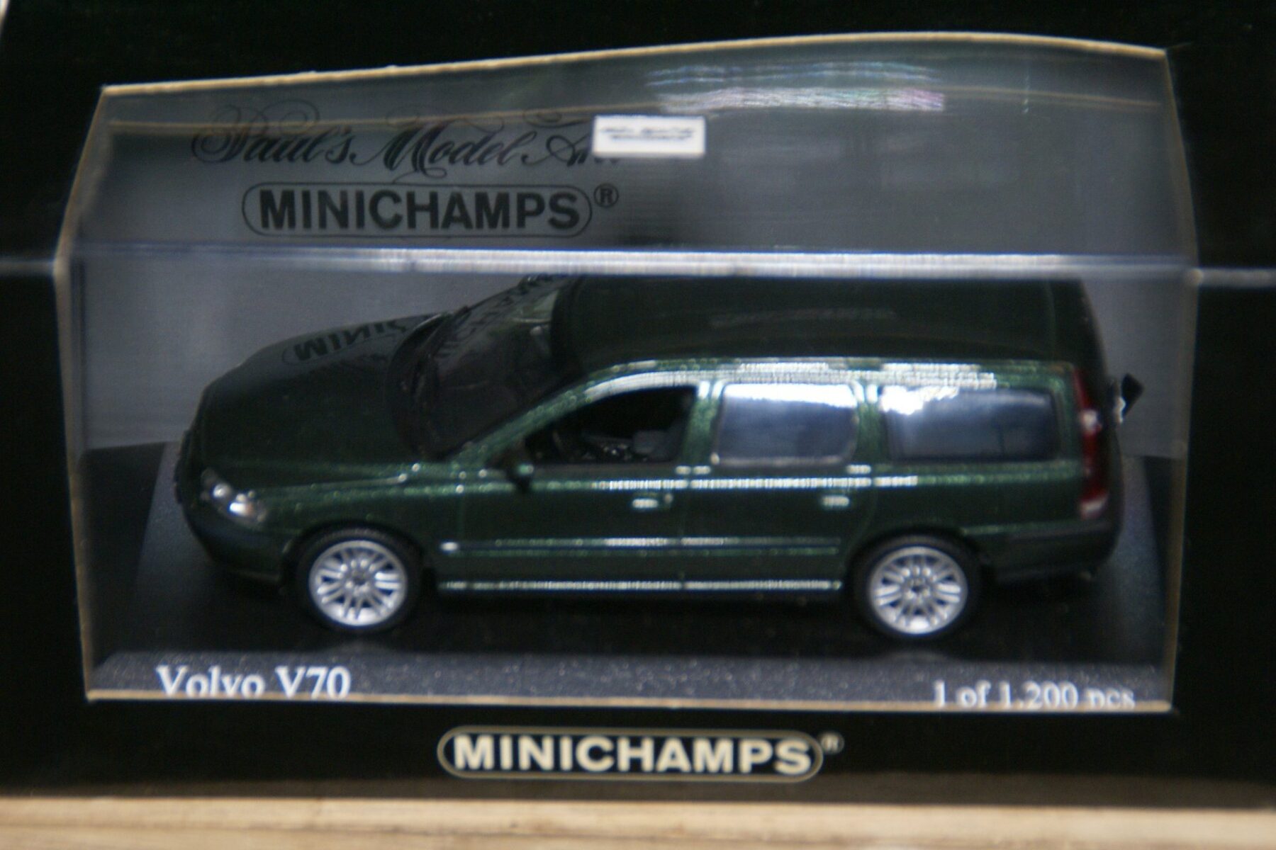 DSC05506 miniatuur 2000 Volvo V70 groen 1op43 Minichamps 171212 1 van 1200 MB