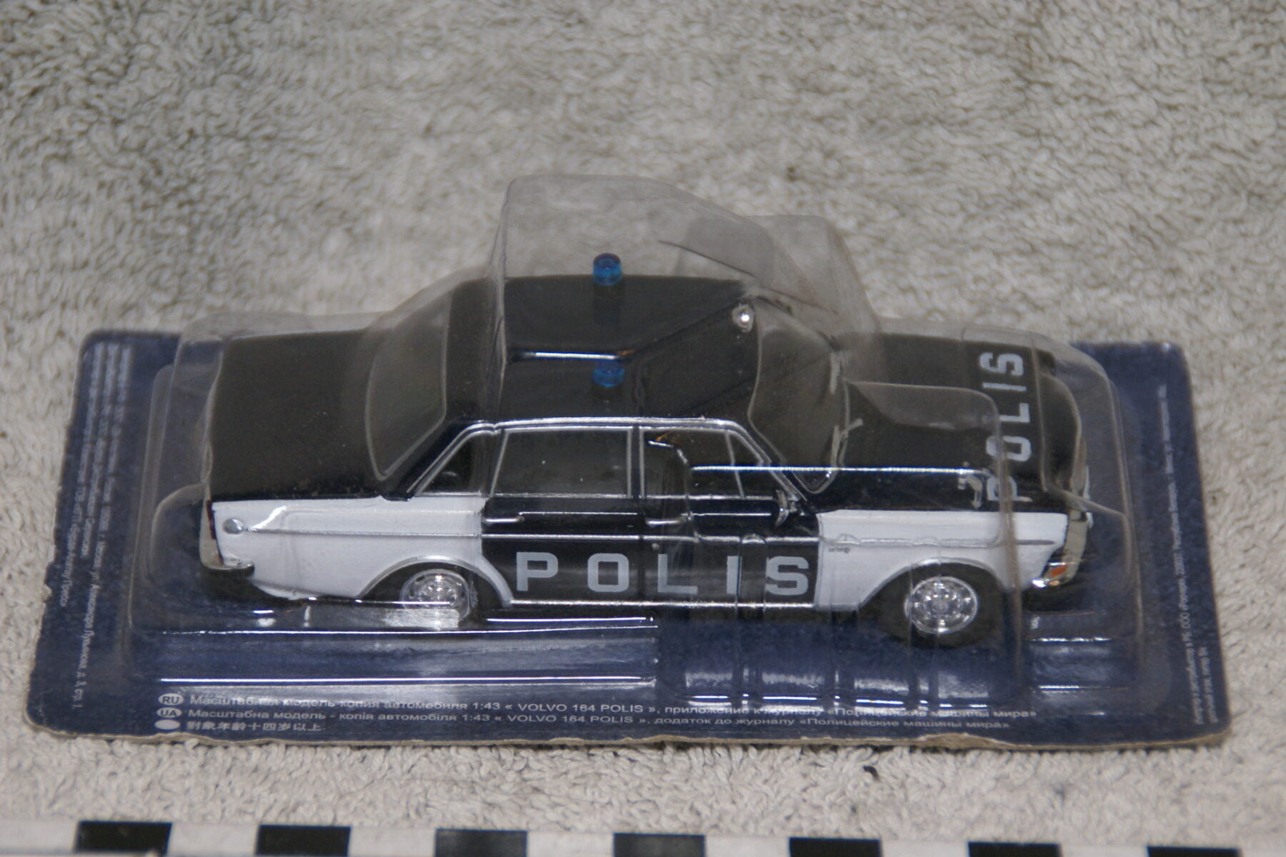 DSC07392 miniatuur Volvo 164 polis 1op43 MB