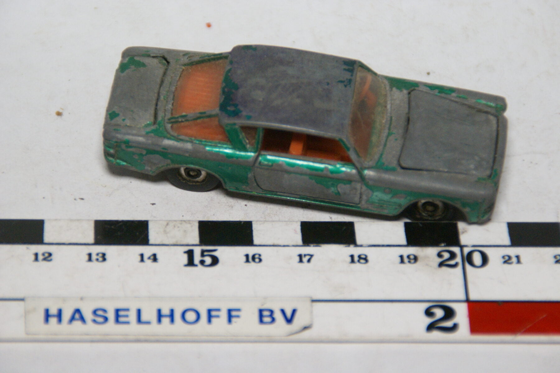 DSC07406 miniatuur Ghia groen, 1op43 Corgi Toys