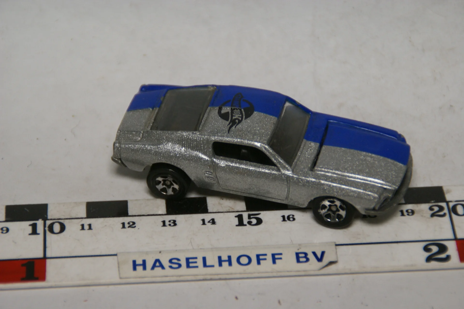 miniatuur 1968 Ford Mustang fastback blauw zilver ca Hotwheels > Zwedenparts.com