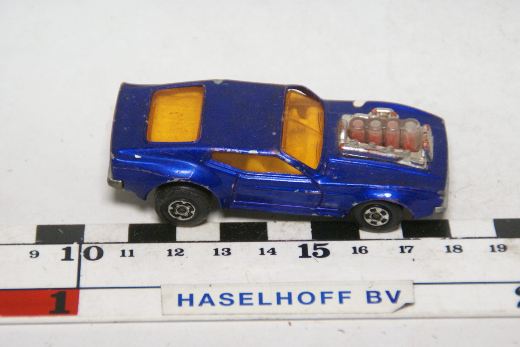 DSC07655 miniatuur Ford Mustang Aston Popper blauwe ca 1op72 Matchbox