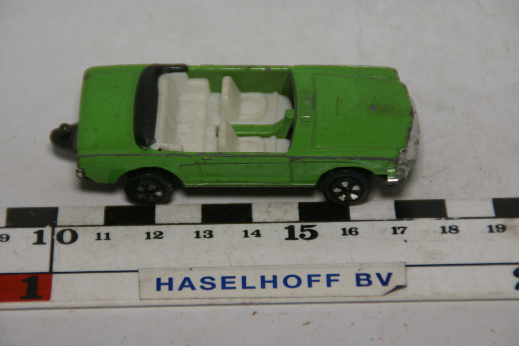 DSC07659 miniatuur Ford Mustang groen ca 1op72 Playart