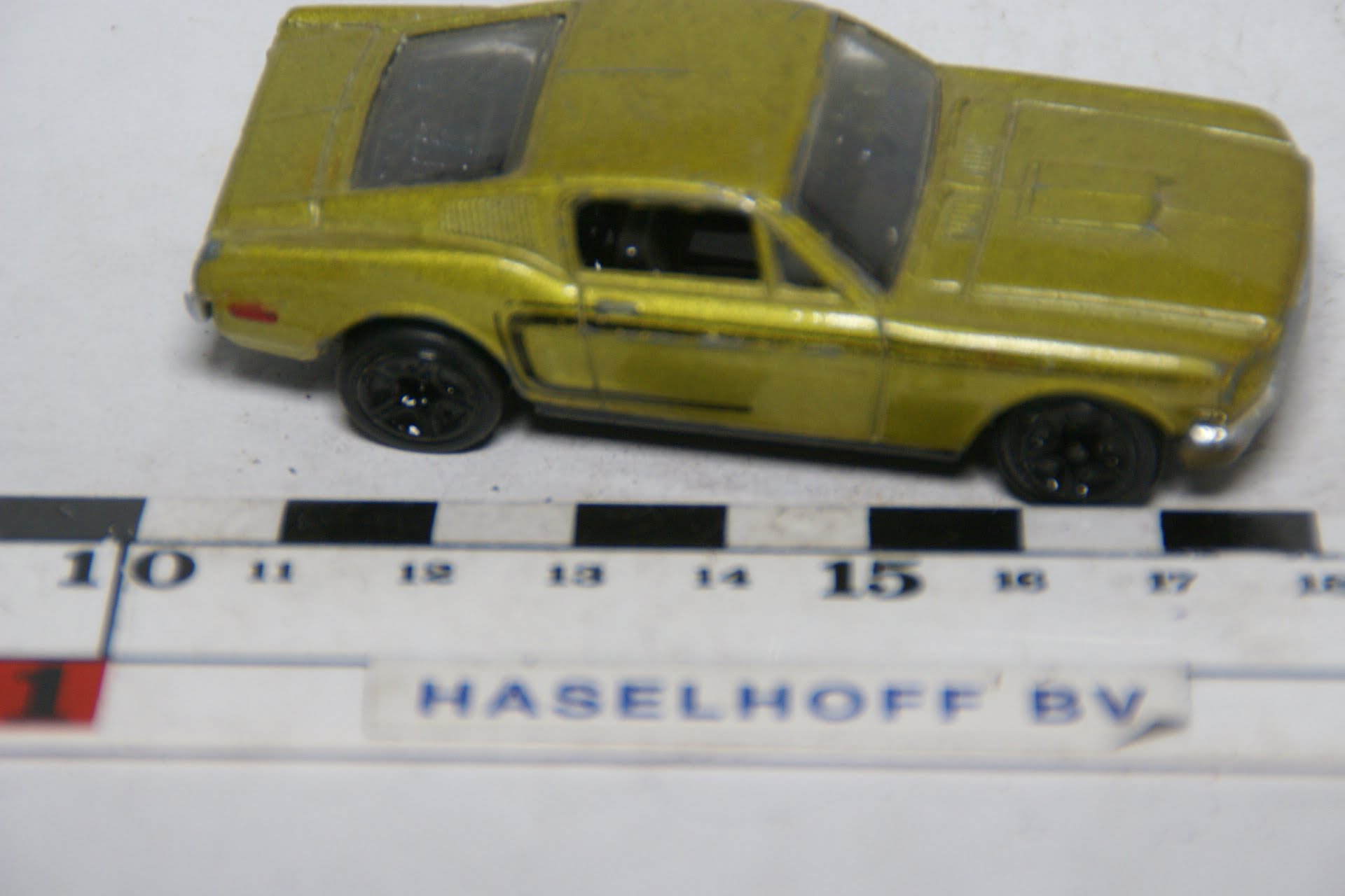 mechanisch dreigen aanwijzing DSC07673 miniatuur Ford Mustang fastback groen ca 1op72 Matchbox >  Zwedenparts.com