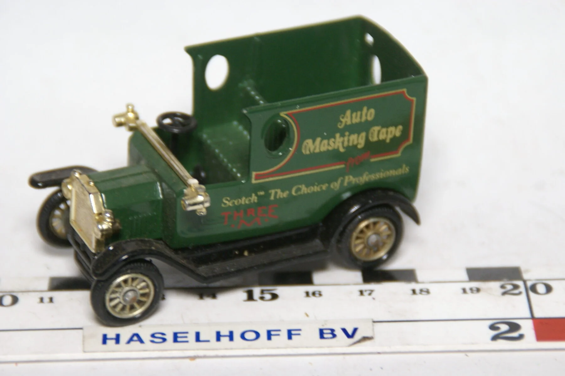 DSC07683 miniatuur 1919 T Ford groen Scotch ca 1op43 Lledo