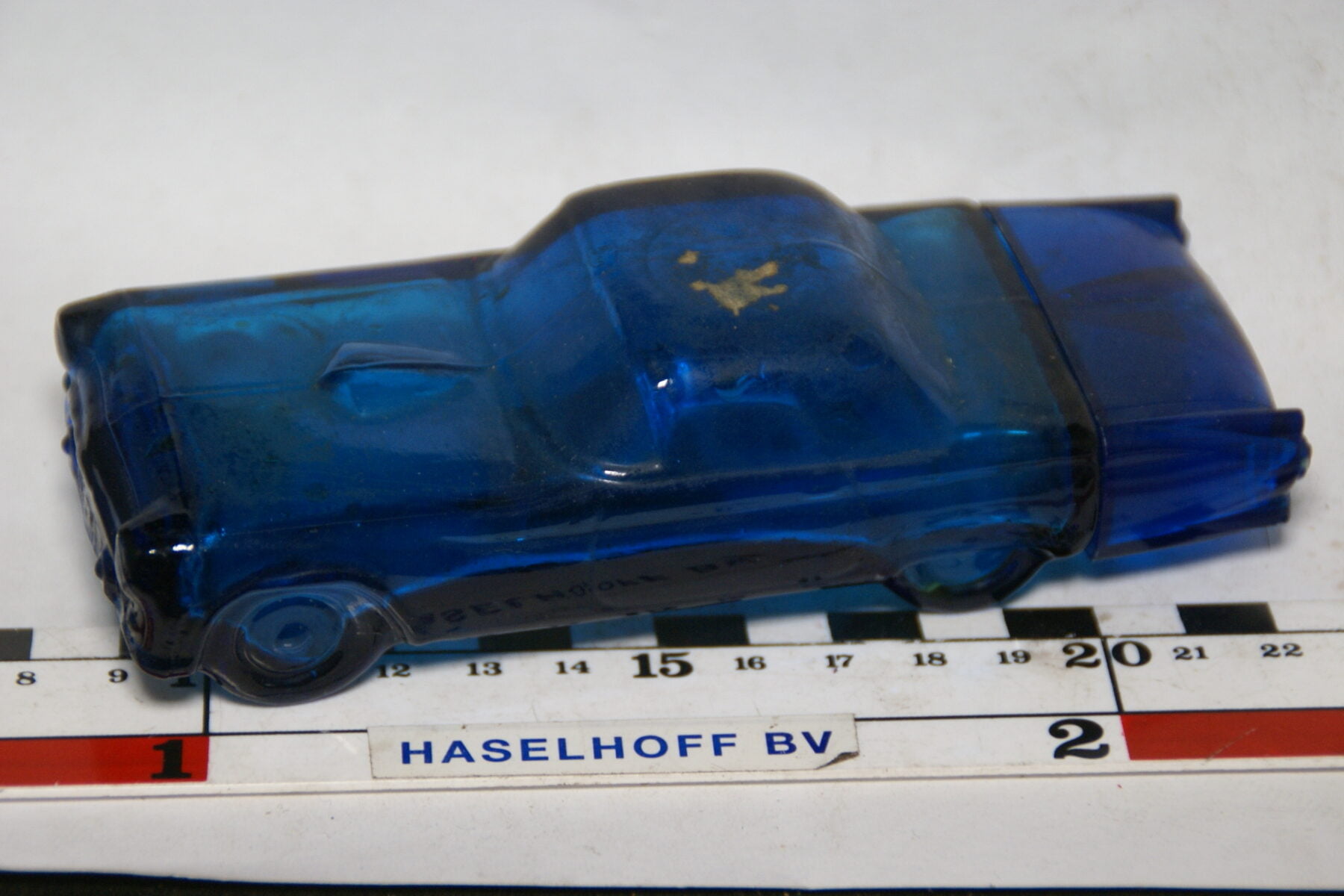 DSC07695 miniatuur Ford Thunderbird blauw ca 1op43 Avon glas