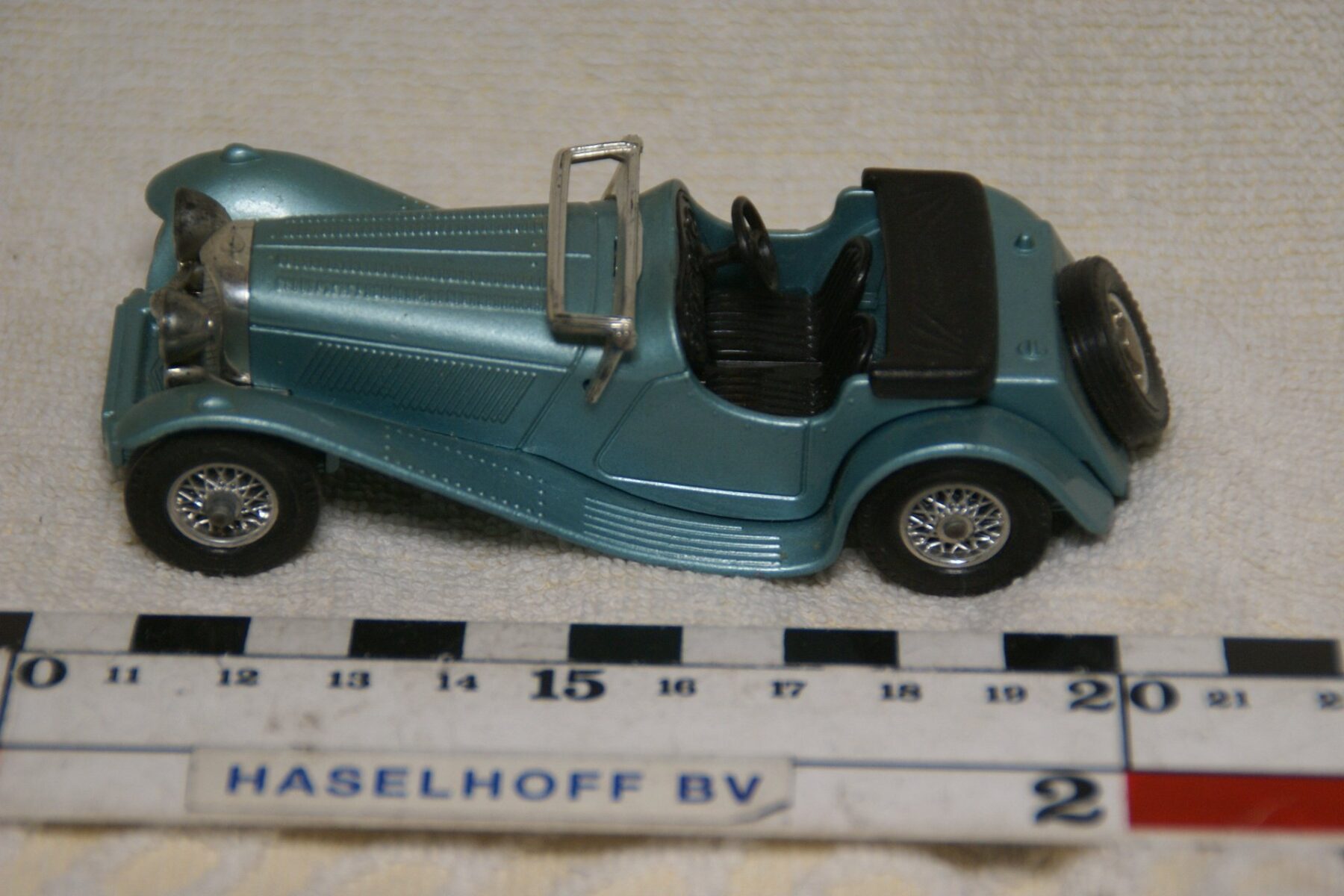 DSC08604 miniatuur 1936 Jaguar SS100 blauw ca 1op43 Matchbox Y1 mint