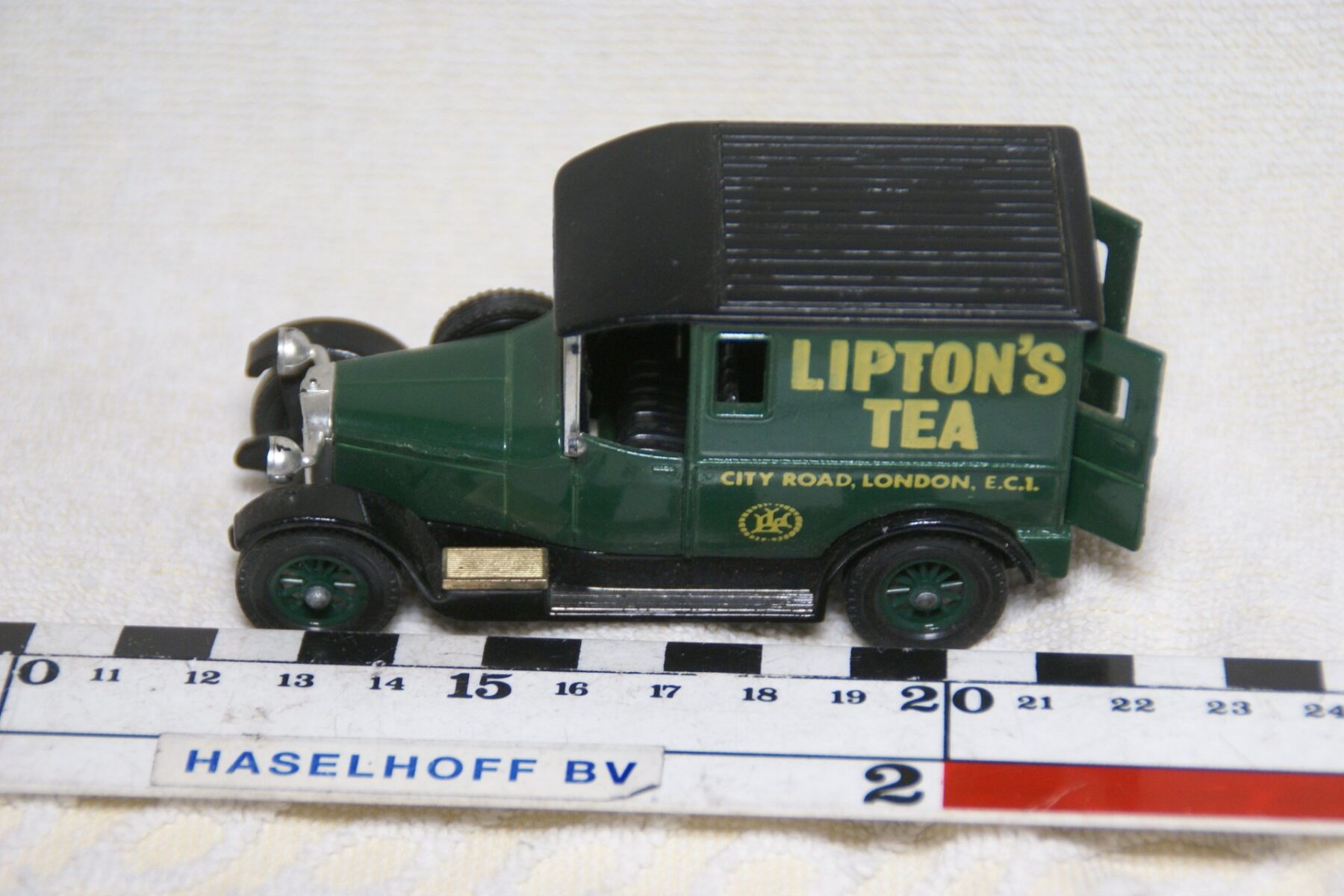 DSC08614 miniatuur 1927 Talbot van groen ca 1op43 Matchbox Y5 mint