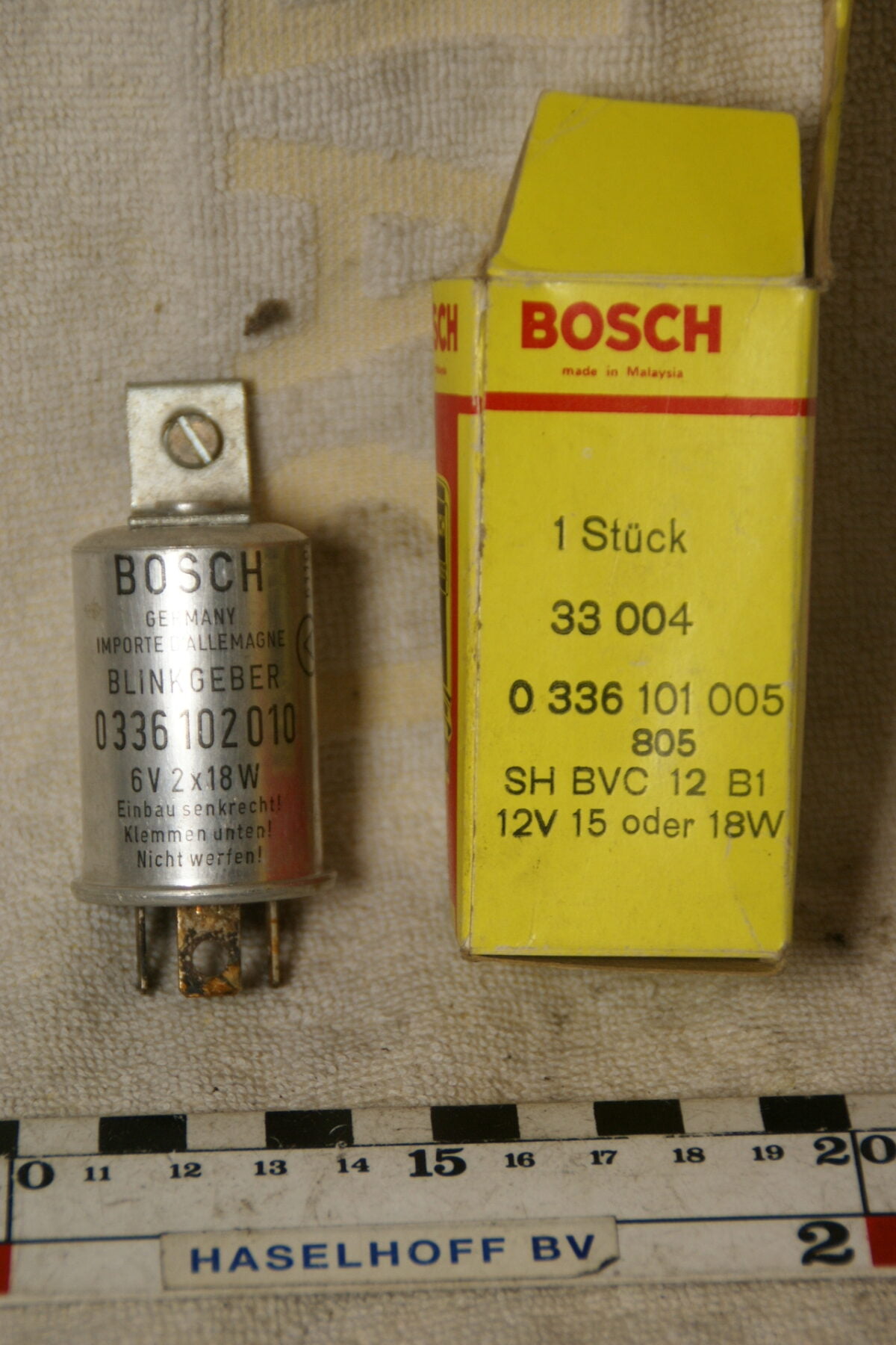 DSC01039 Bosch blinkgeber 0336102010 6V NOS