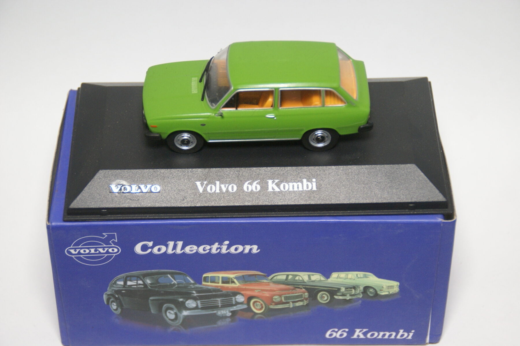 DSC01130 miniatuur Volvo 66 kombi groen 1op43 Atlas 30 nieuw