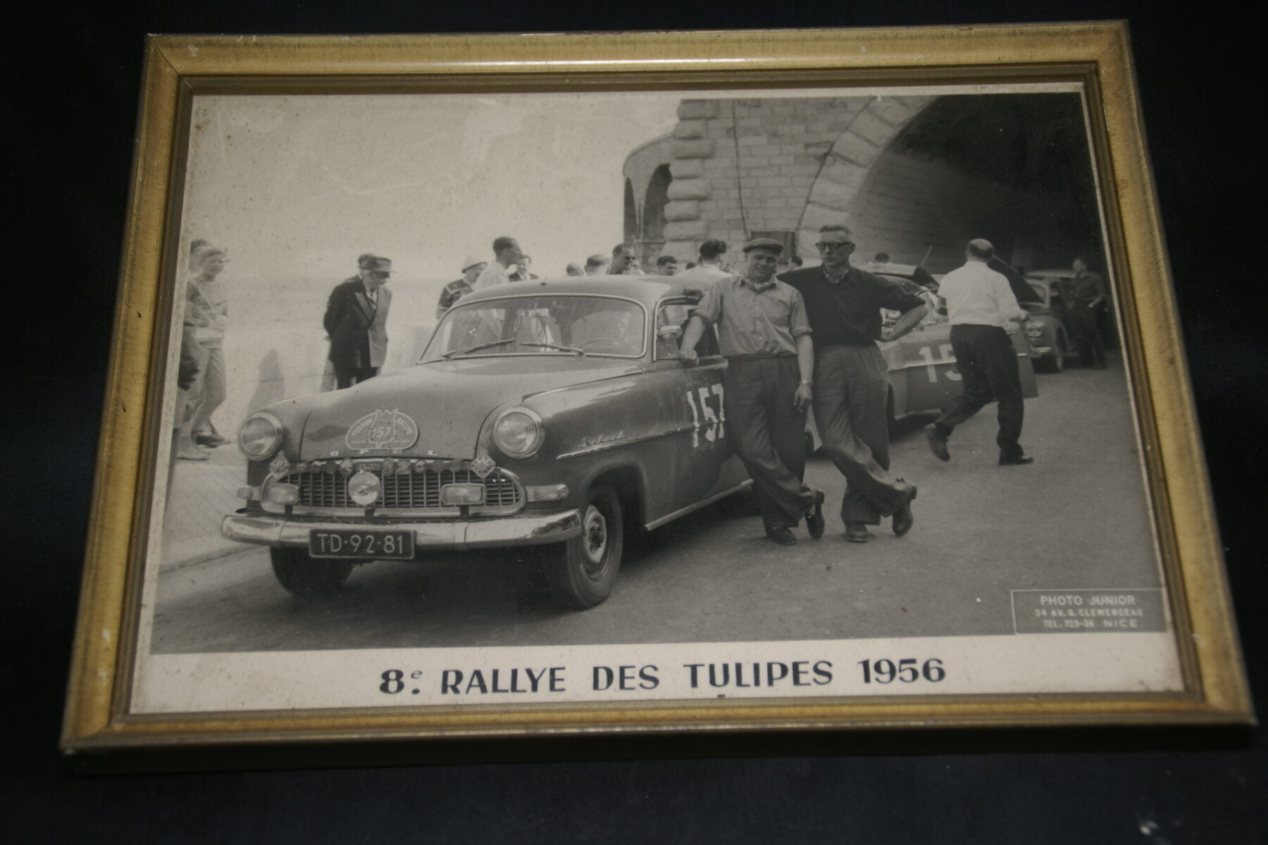 DSC01184 foto ingelijst Tulpenrally 1956 met Opel Rekord nr 157
