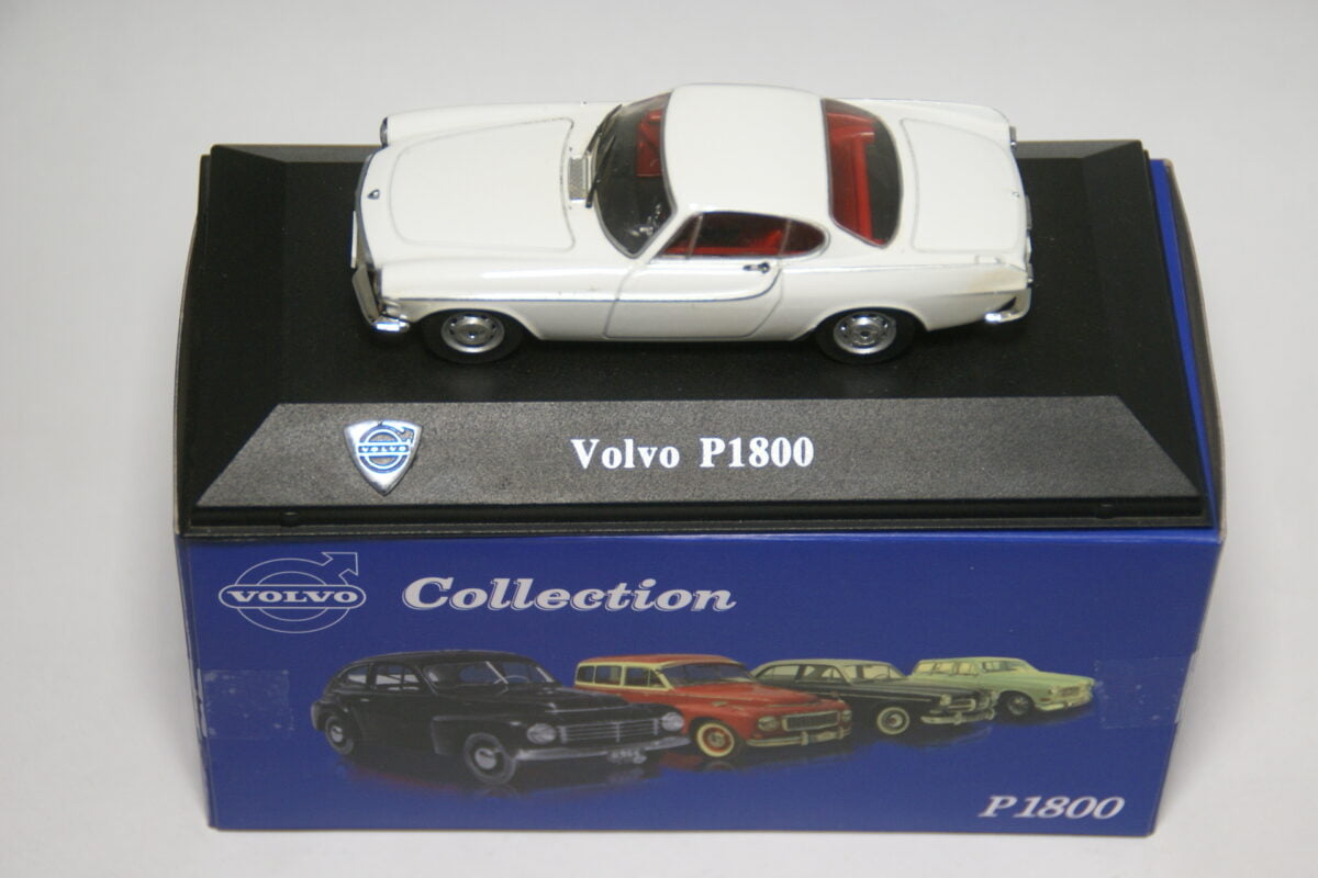 DSC01847 miniatuur Volvo 1800S wit 1op43 Atlas 003 mint in doos