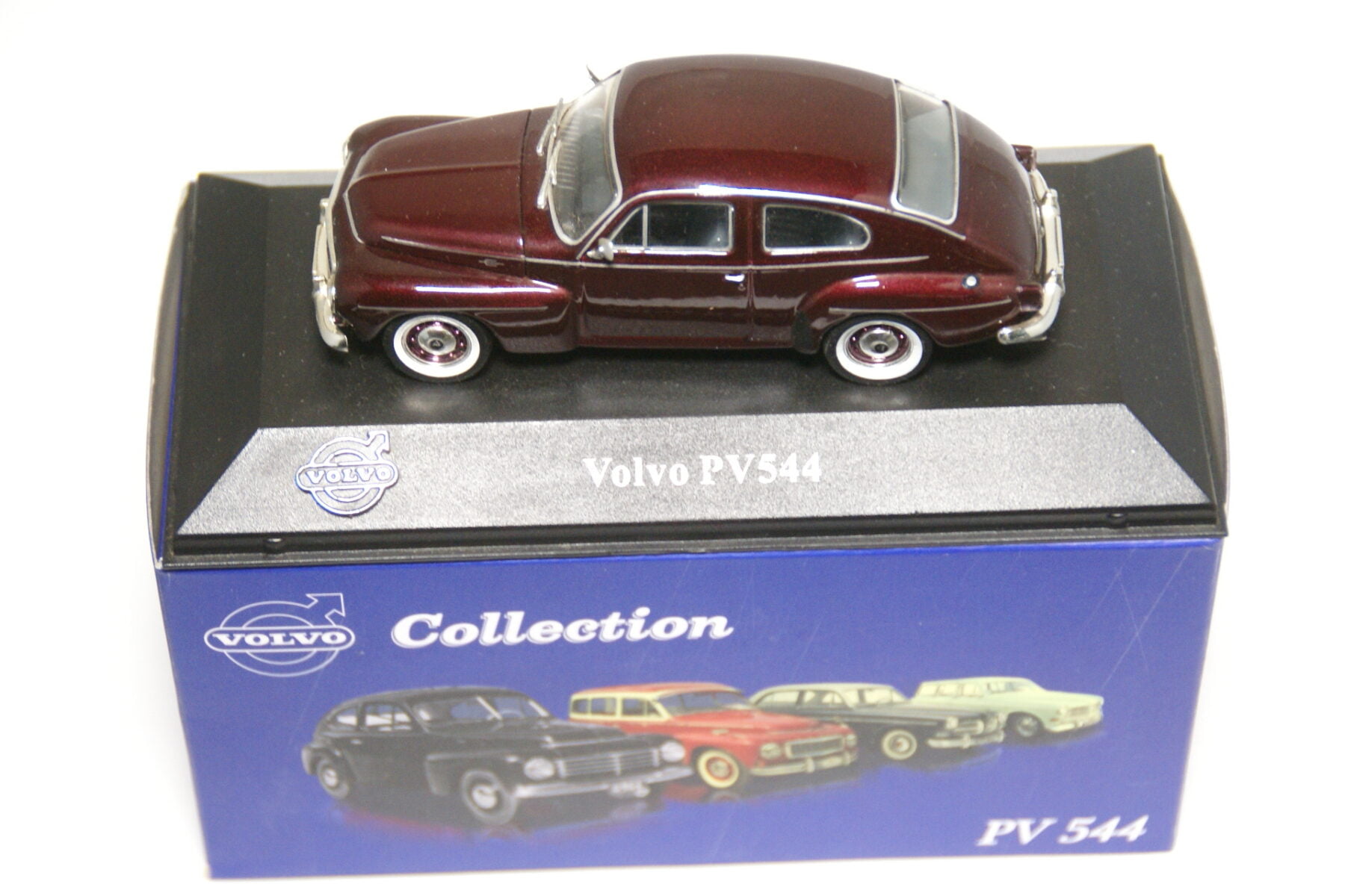 DSC01853 miniatuur Volvo 544 rood 1op43 Atlas 014 mint in doos
