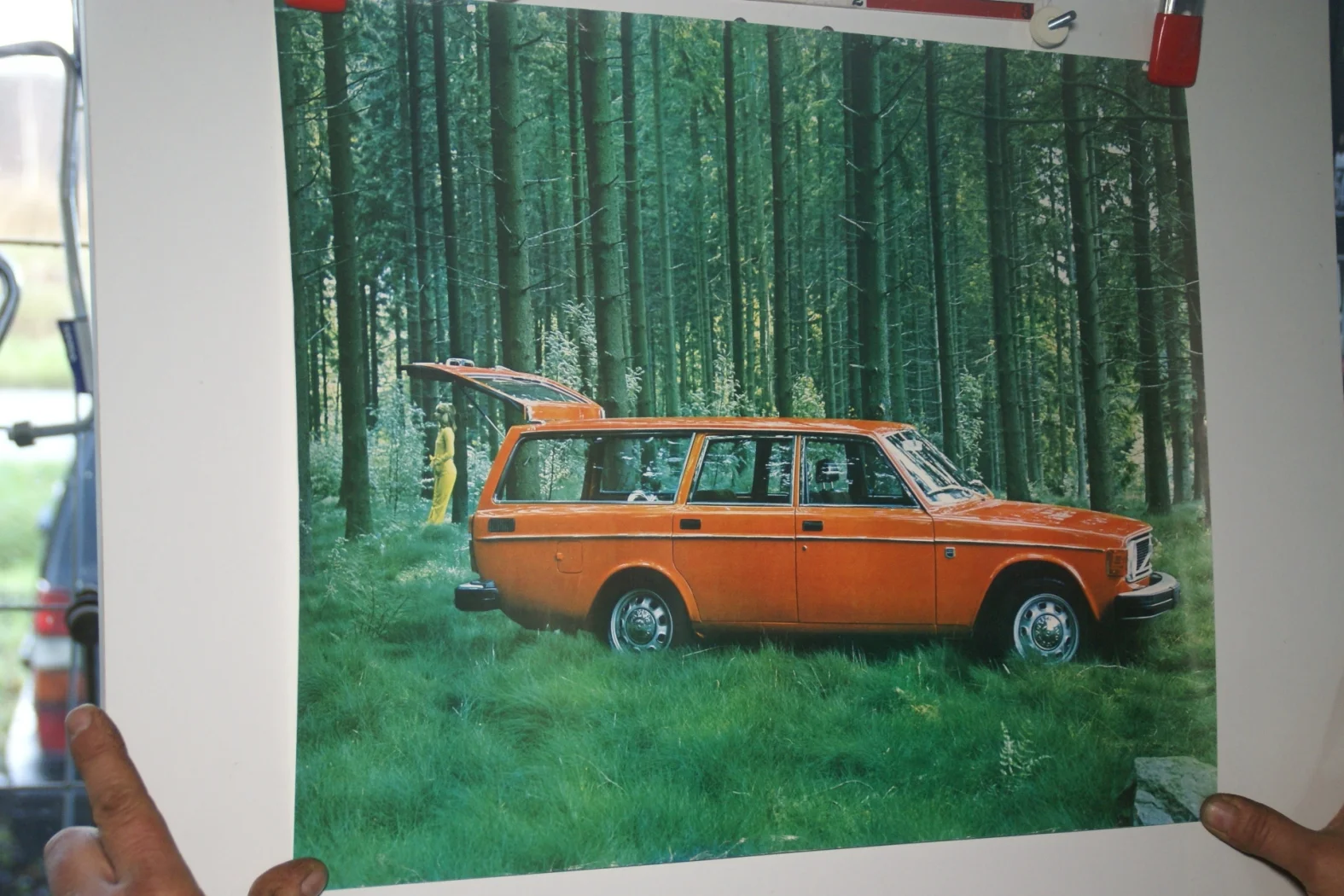 DSC02236 Volvo 145 oranje poster 1974