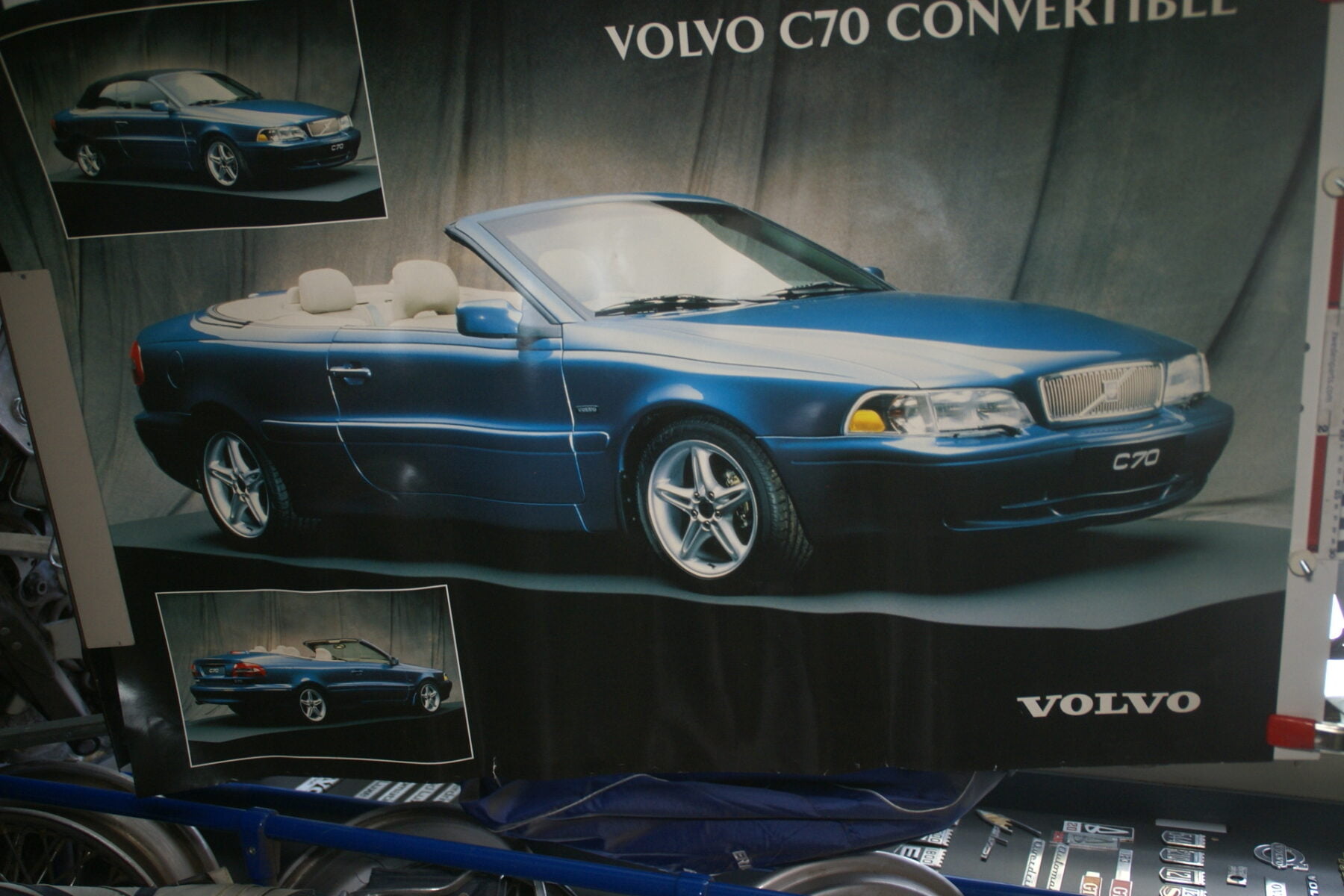 DSC02244 Volvo C70 softtop blauw poster