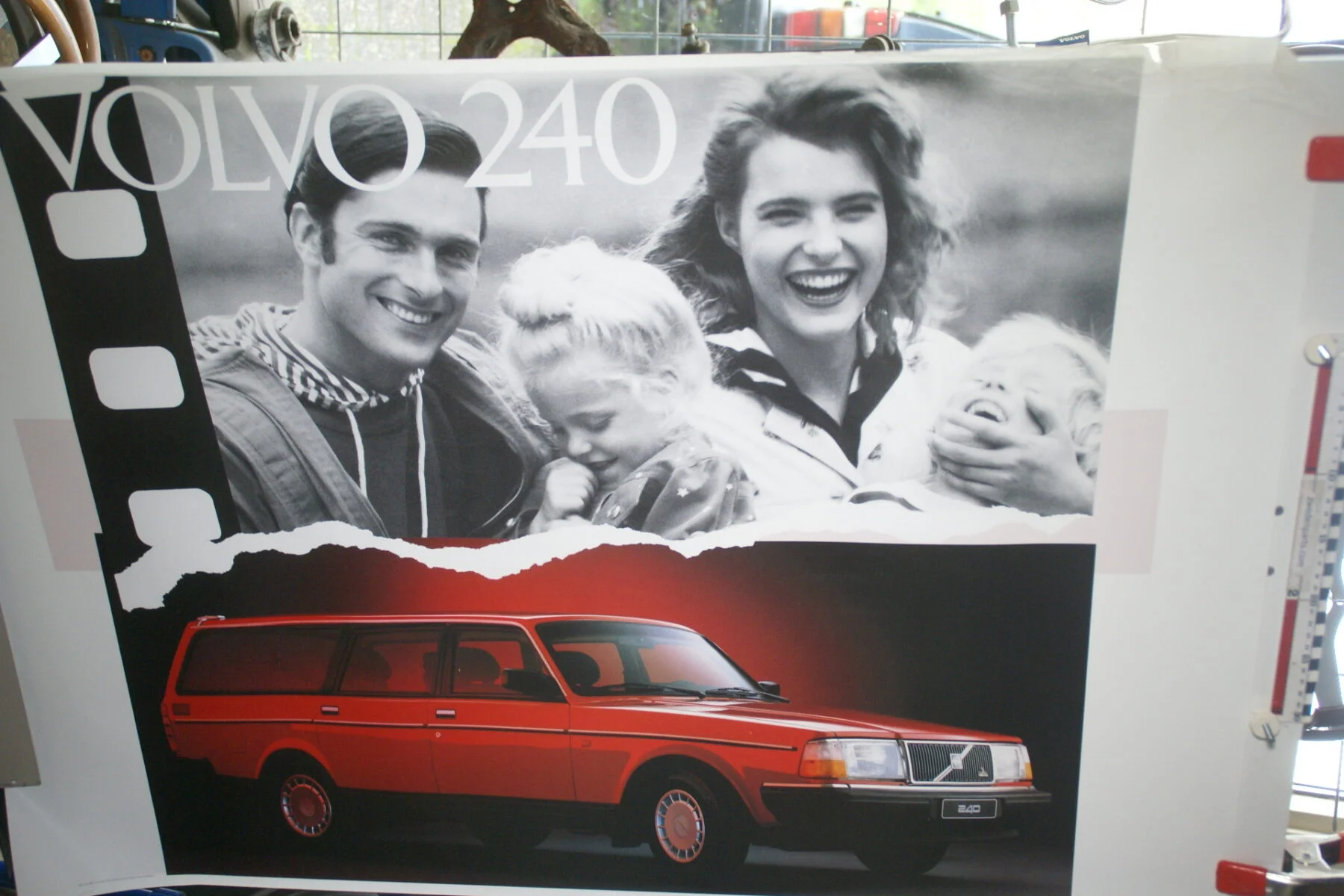 DSC02251 Volvo 245 rood poster 4387