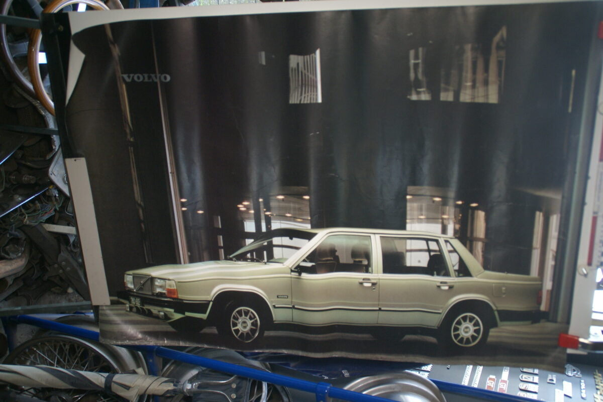 DSC02369 1982 Volvo 764 poster ASPPV 9910