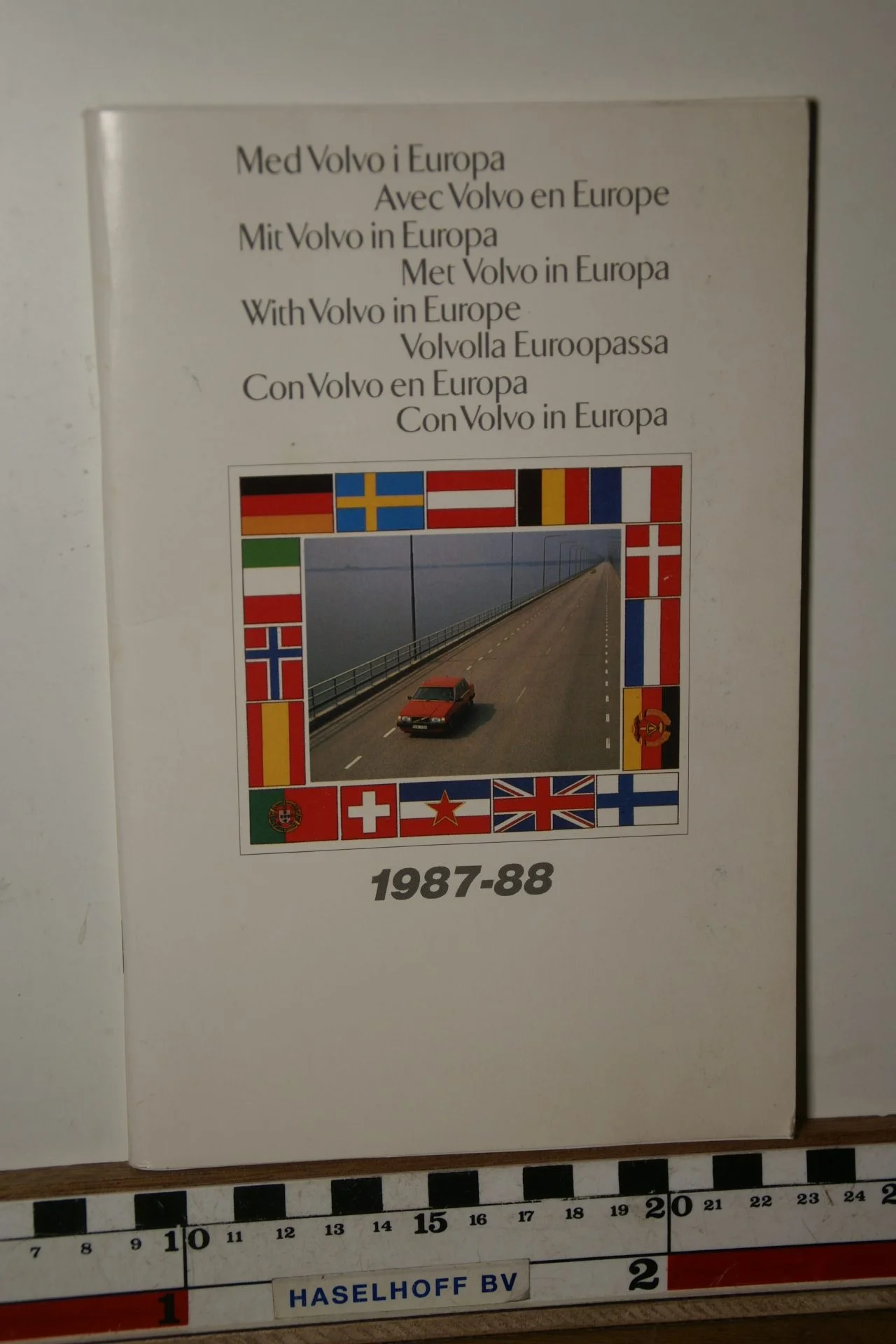 DSC02467 1987 boekje Met Volvo in Europa 1987 1988 1987 PRPV870302