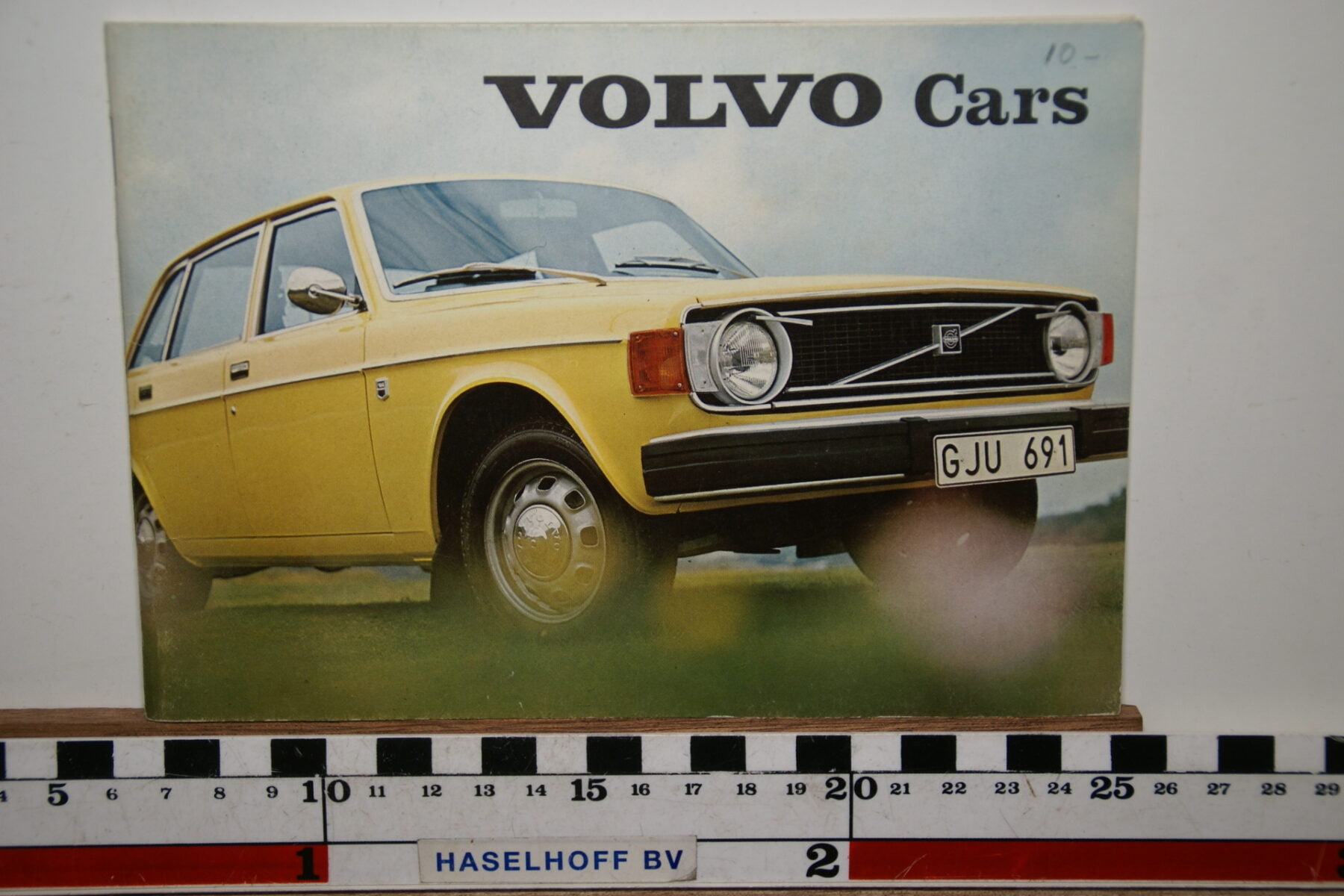 DSC02481 1974 boekje Volvo Cars